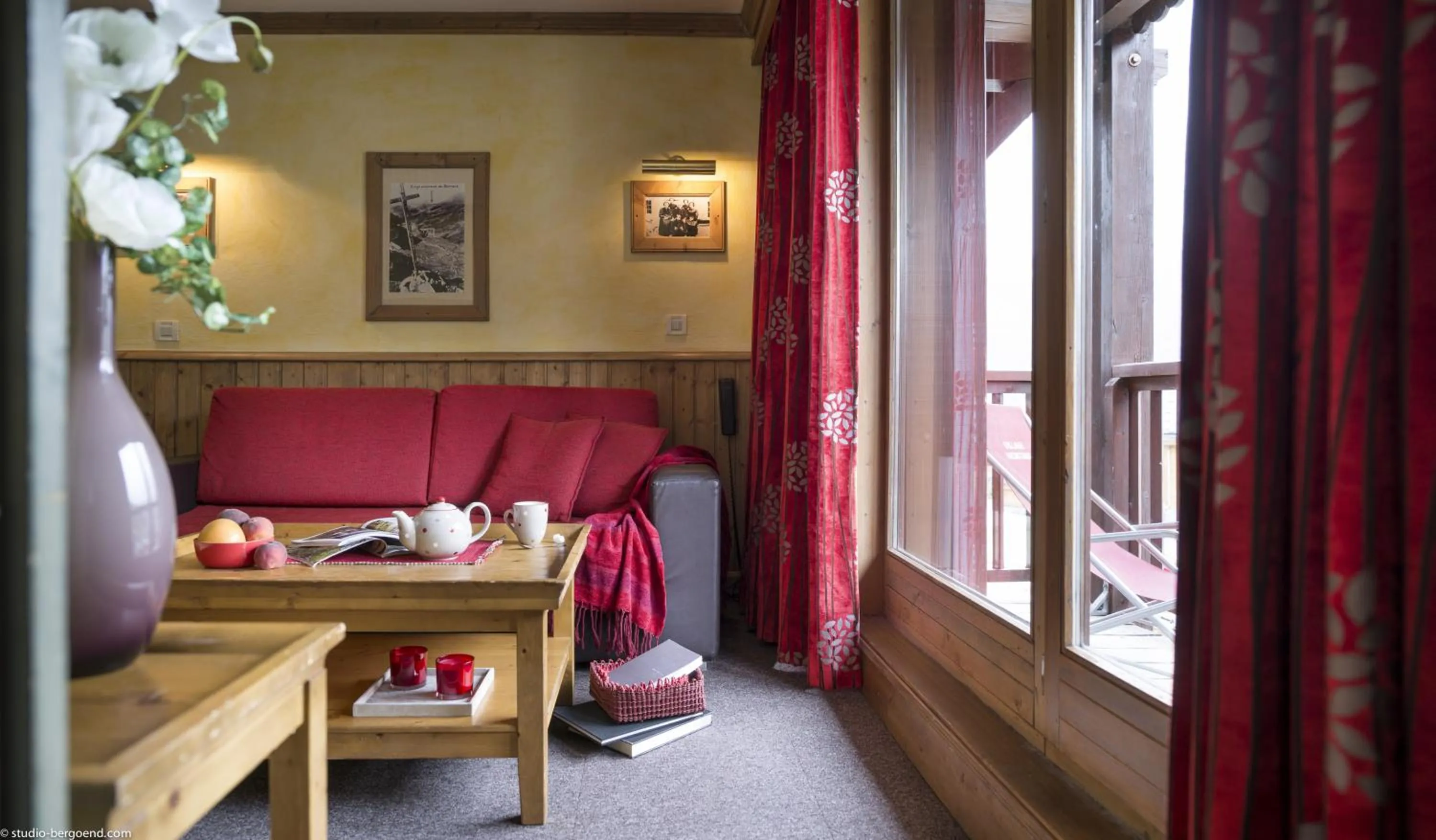 Living room in Résidences Village Montana by Les Etincelles