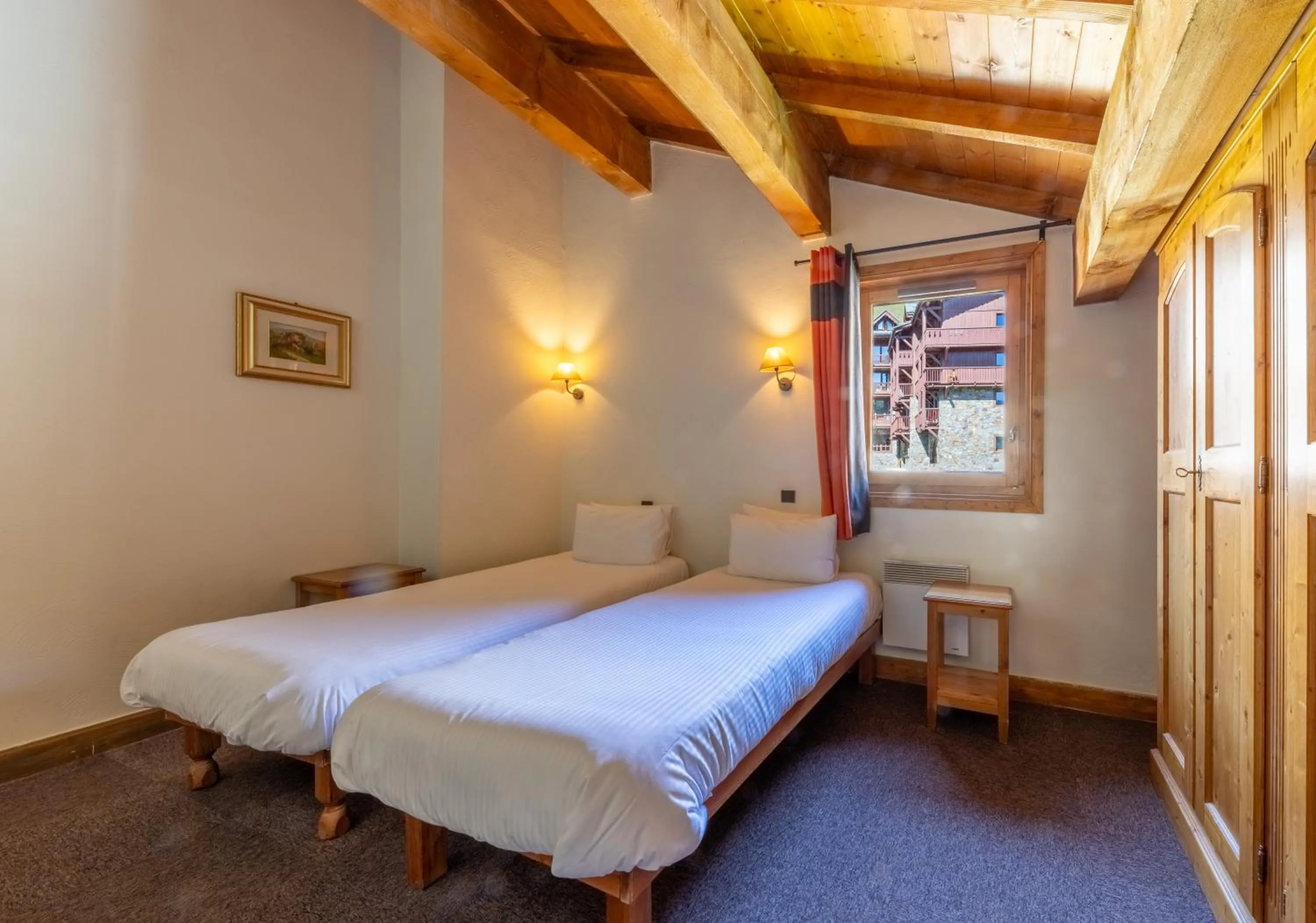 Bed in Résidences Village Montana by Les Etincelles