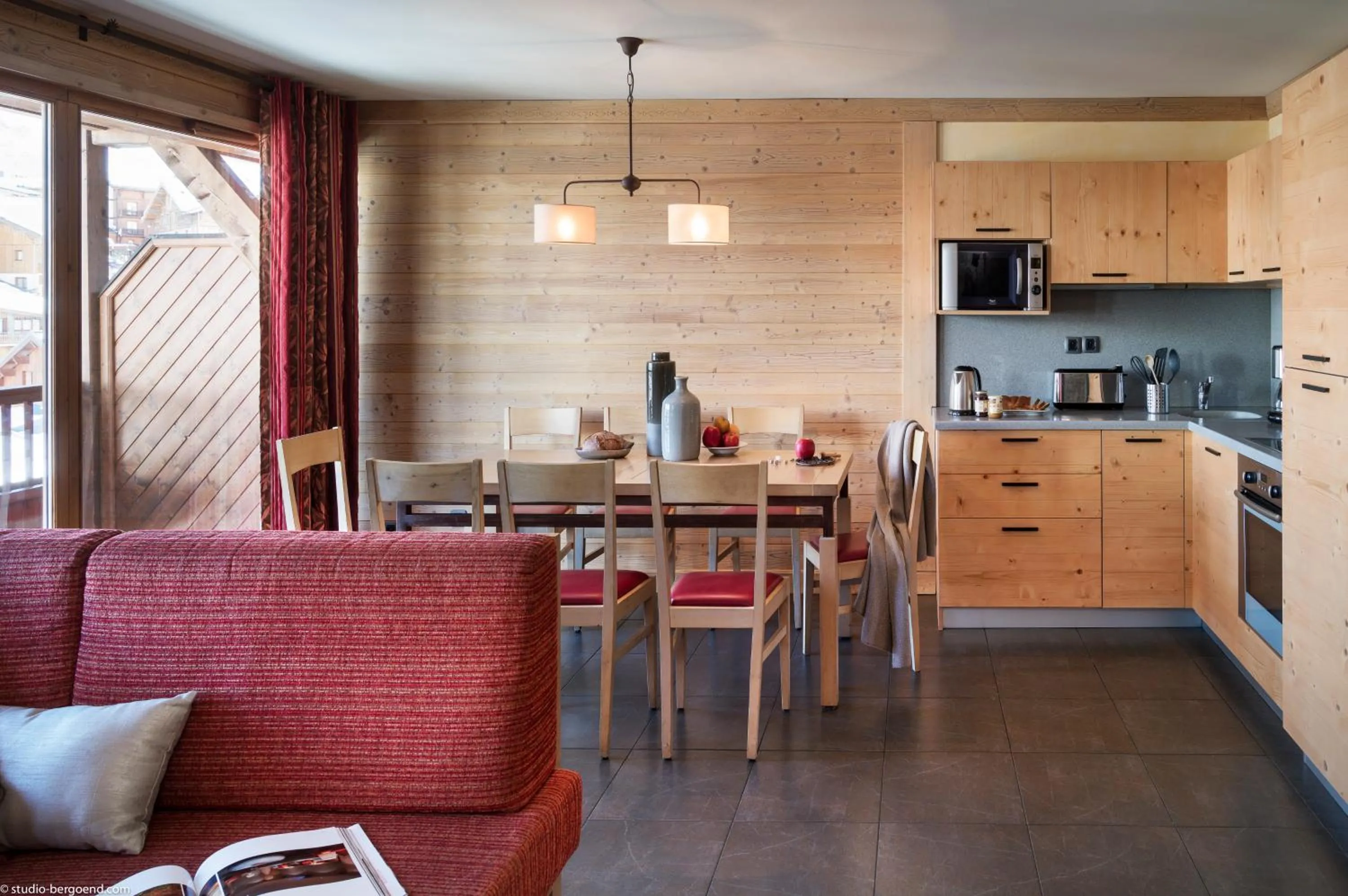 Kitchen or kitchenette in Résidences Village Montana by Les Etincelles