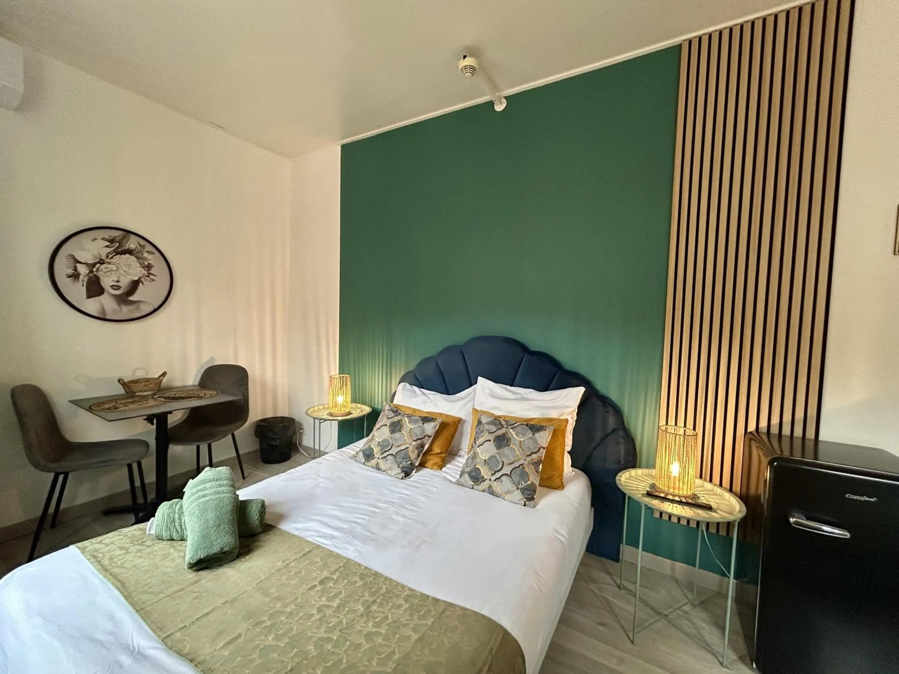 Bedroom, Bed in Gabrielle hôtel