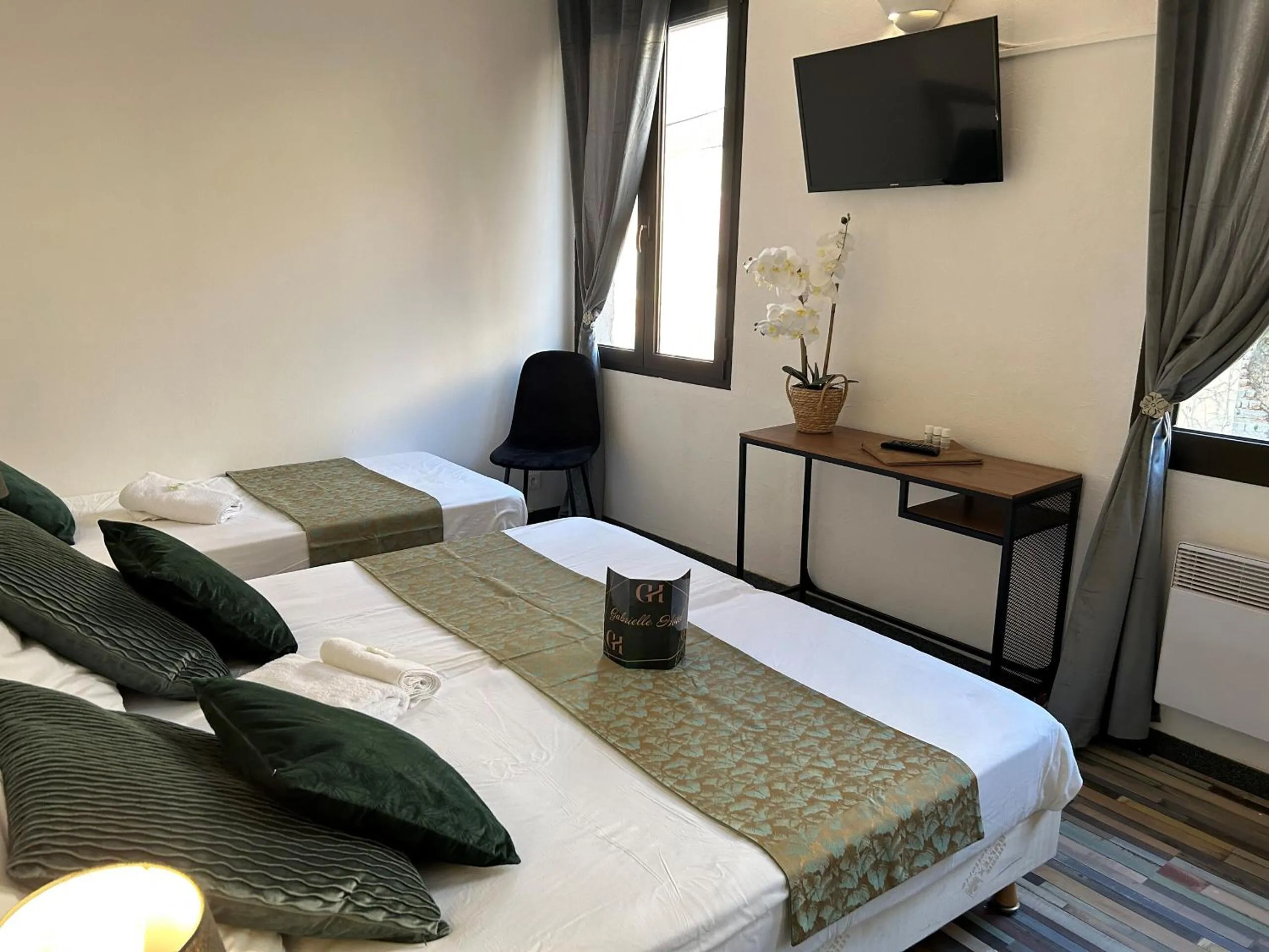 Bedroom, Bed in Gabrielle hôtel