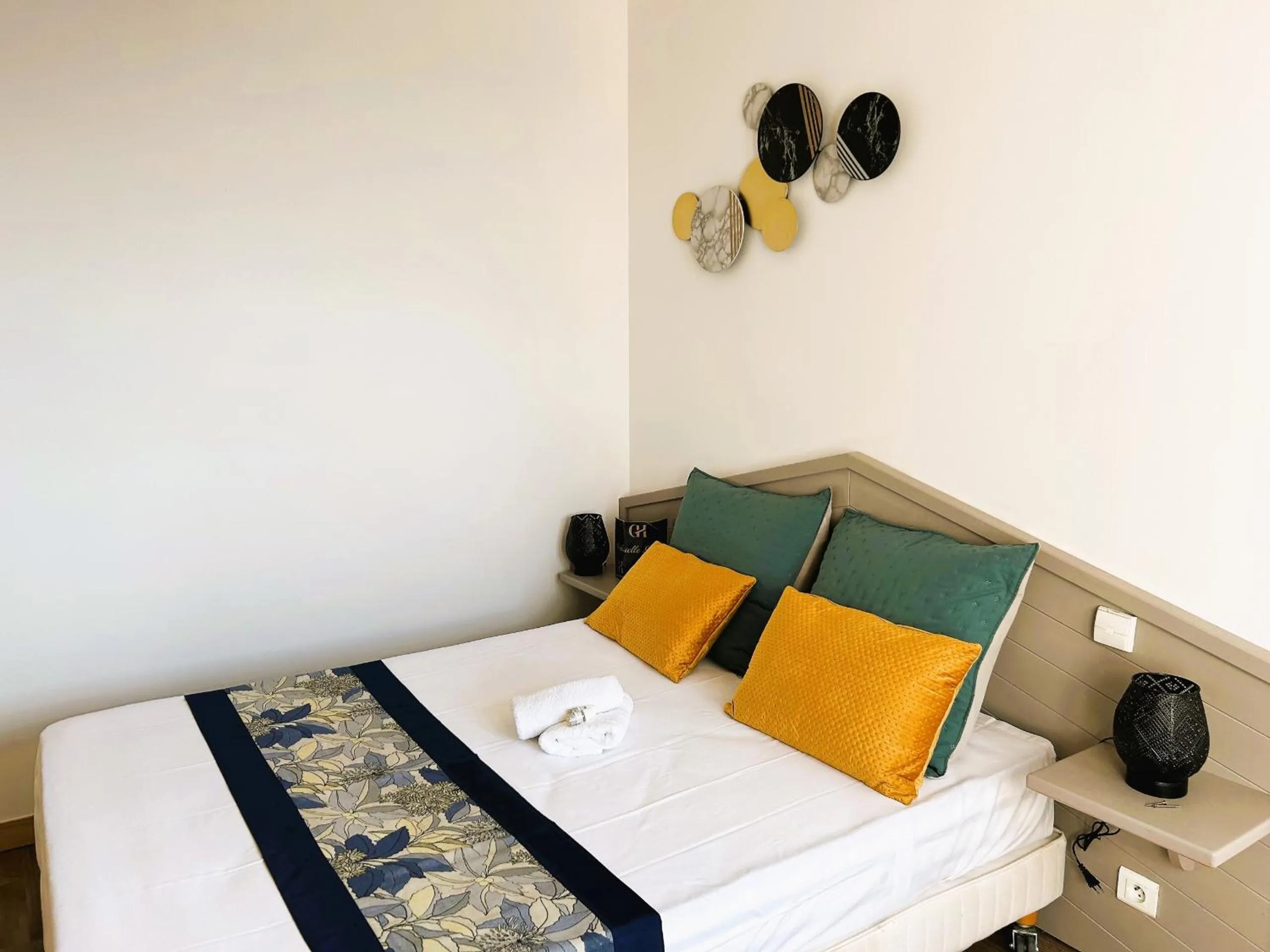 Bedroom, Bed in Gabrielle hôtel