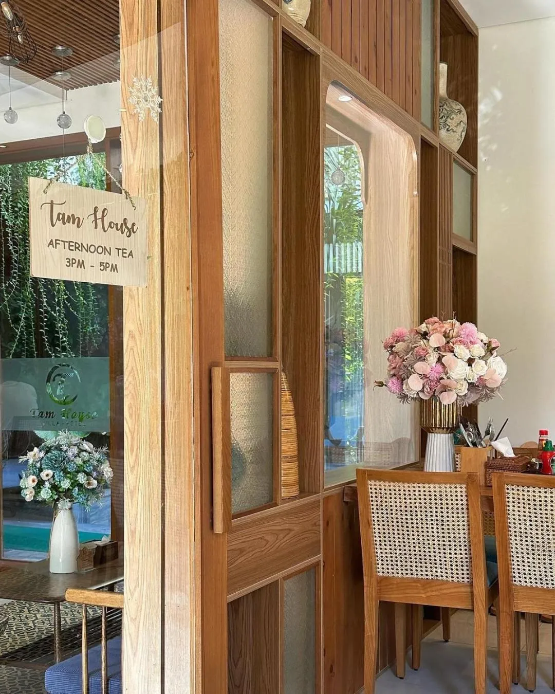 Tam House Villa Hotel