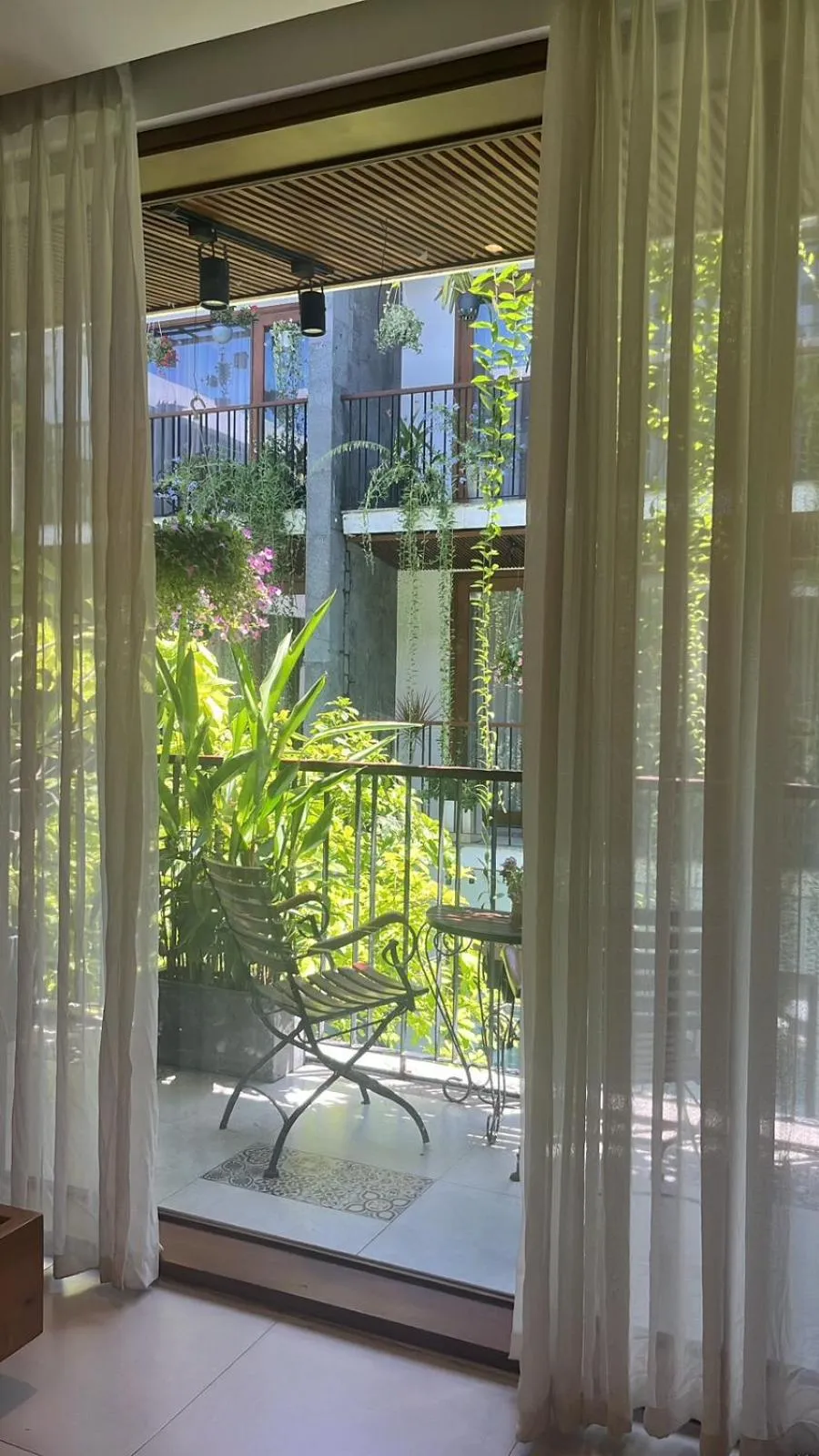 Tam House Villa Hotel