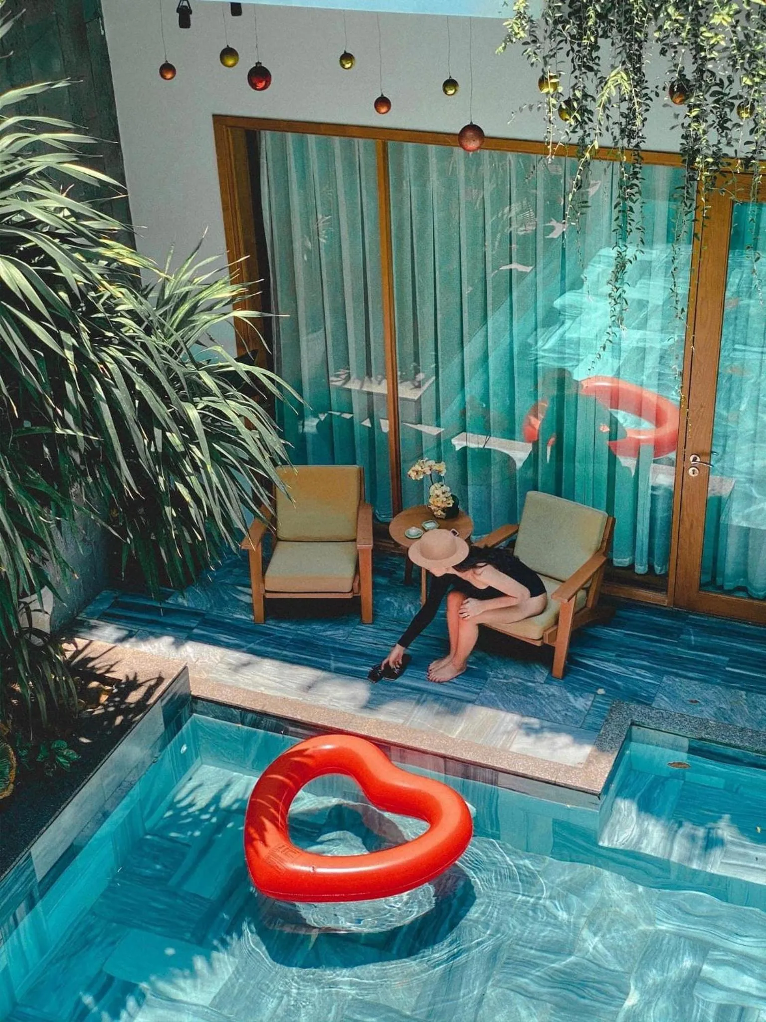 Swimming pool in Tam House Villa Hotel