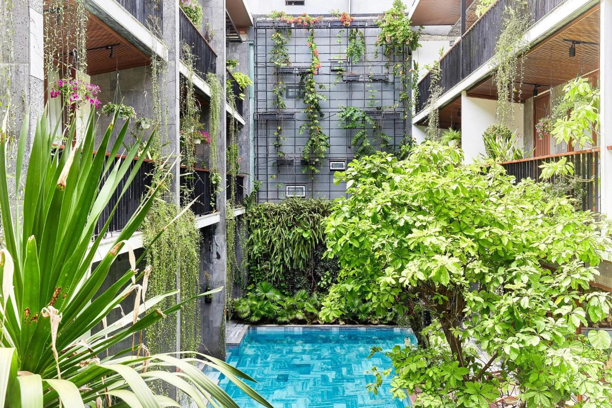 Tam House Villa Hotel