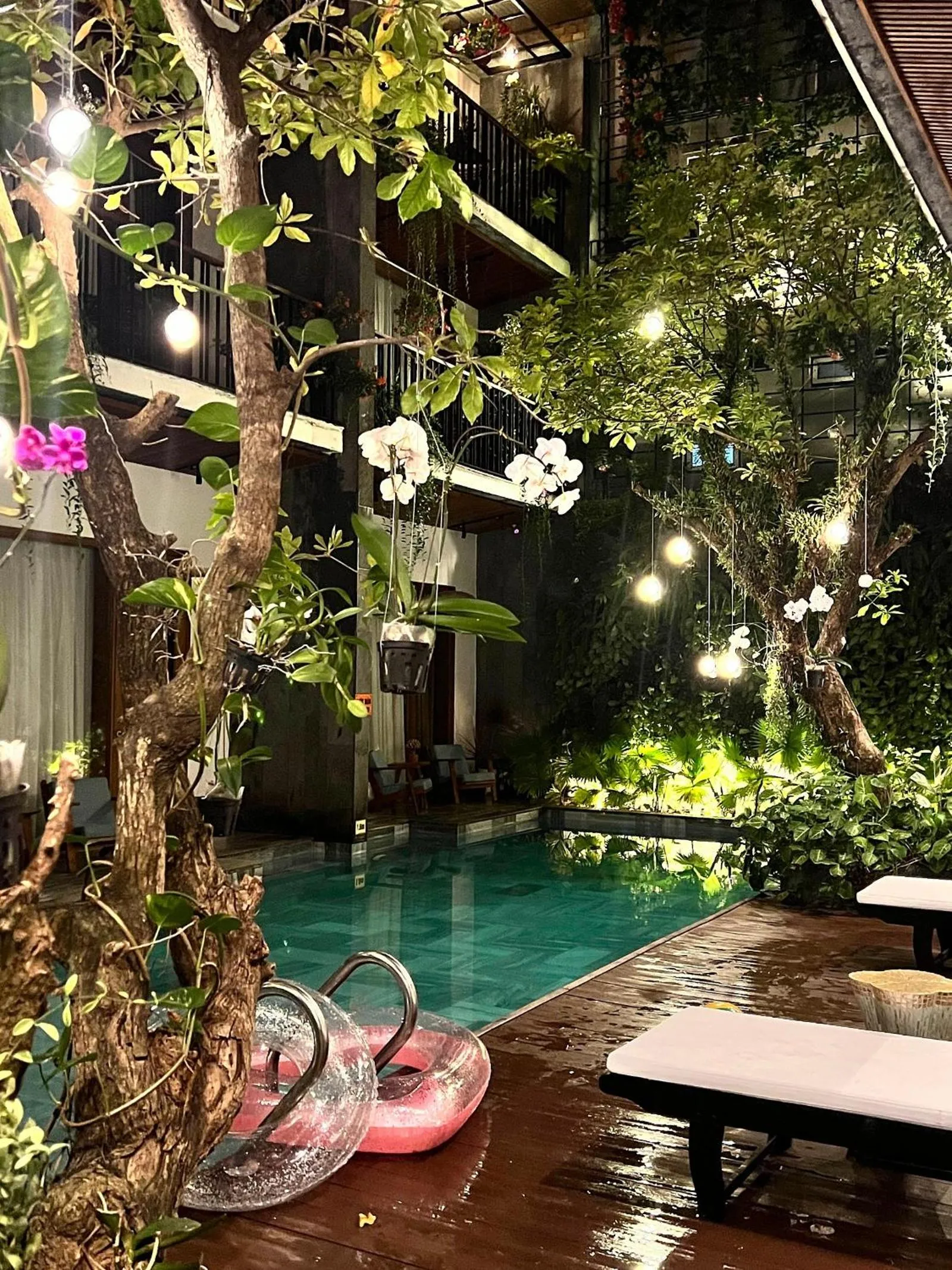 Tam House Villa Hotel