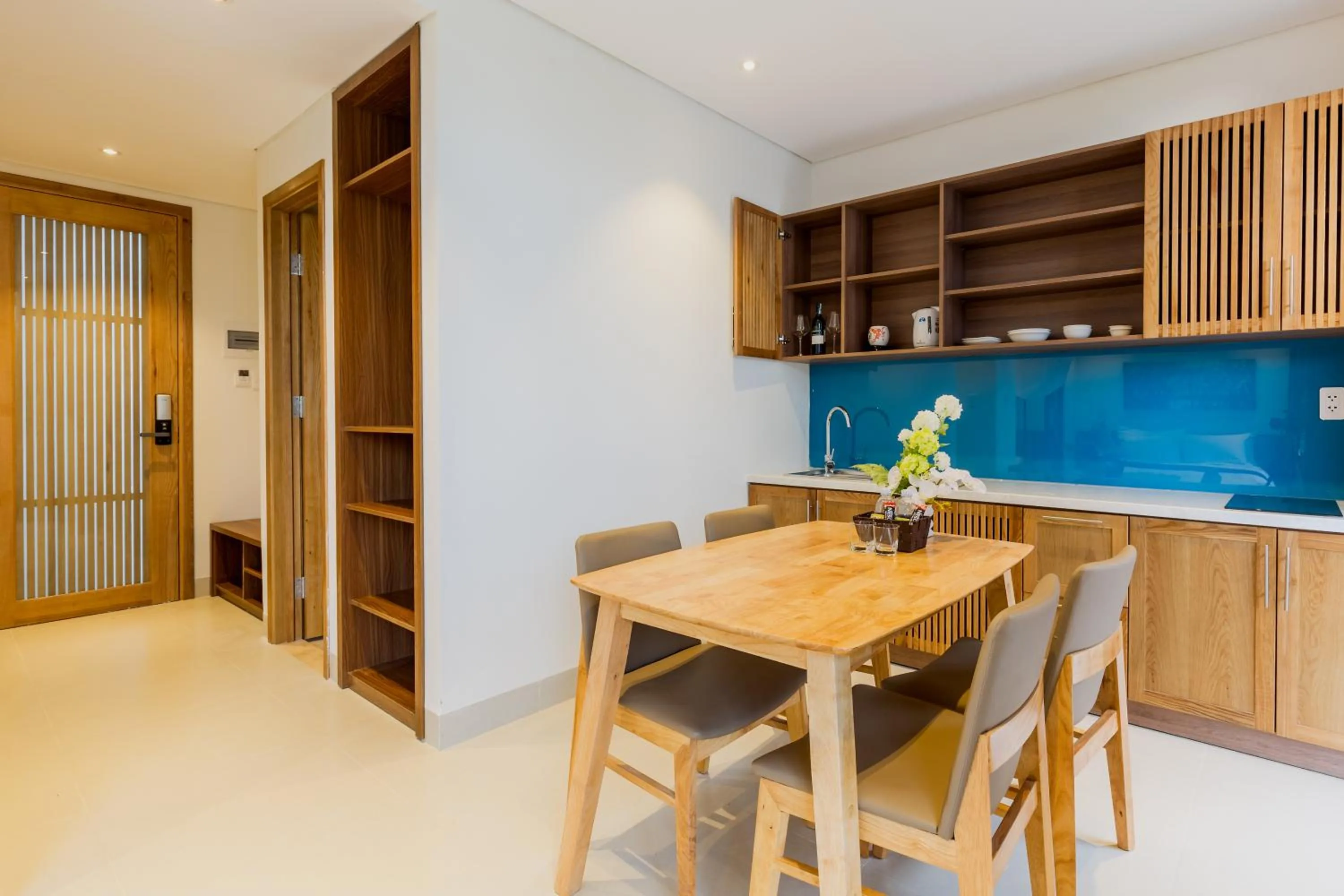 Kitchen or kitchenette in Tam House Villa Hotel