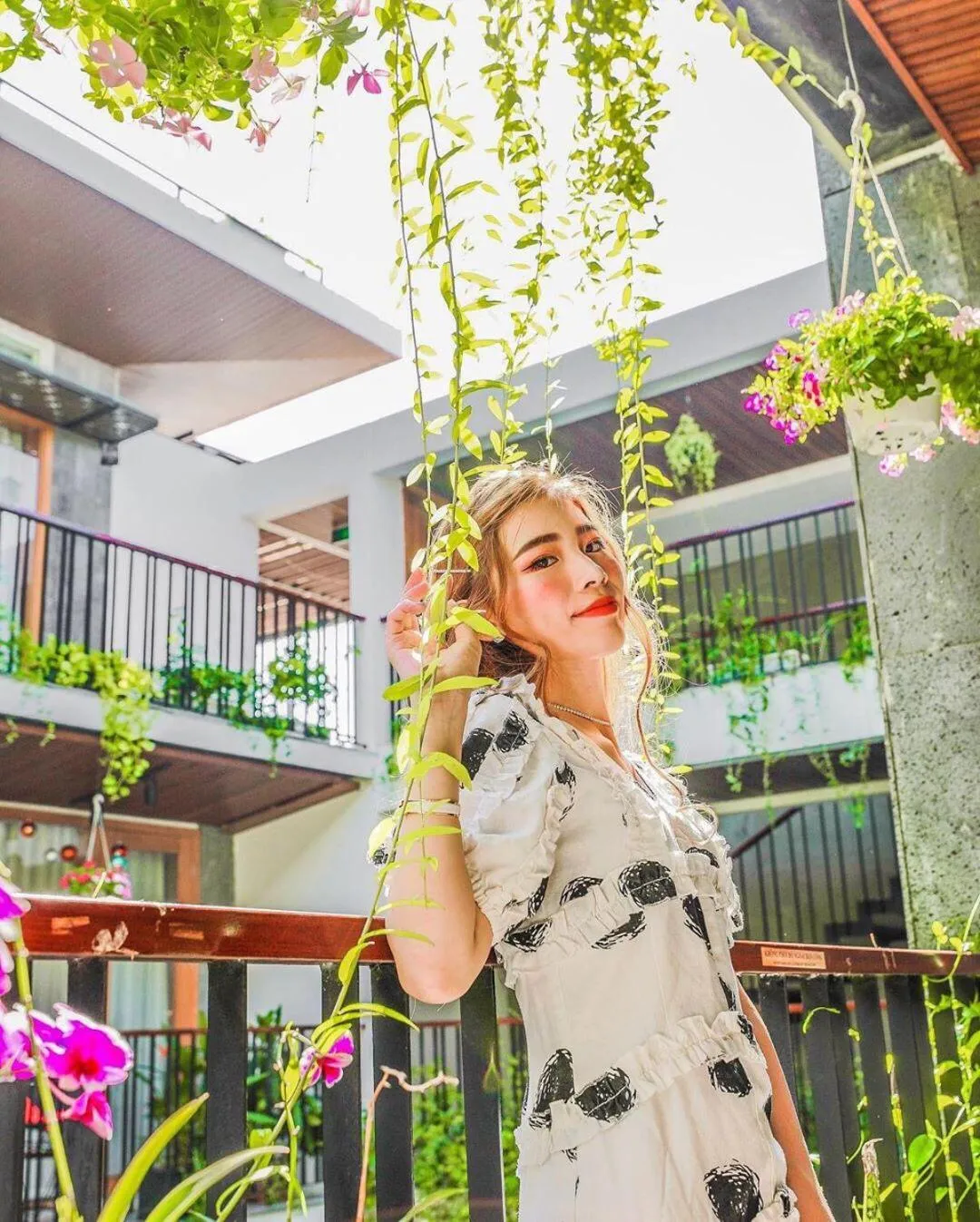 Tam House Villa Hotel