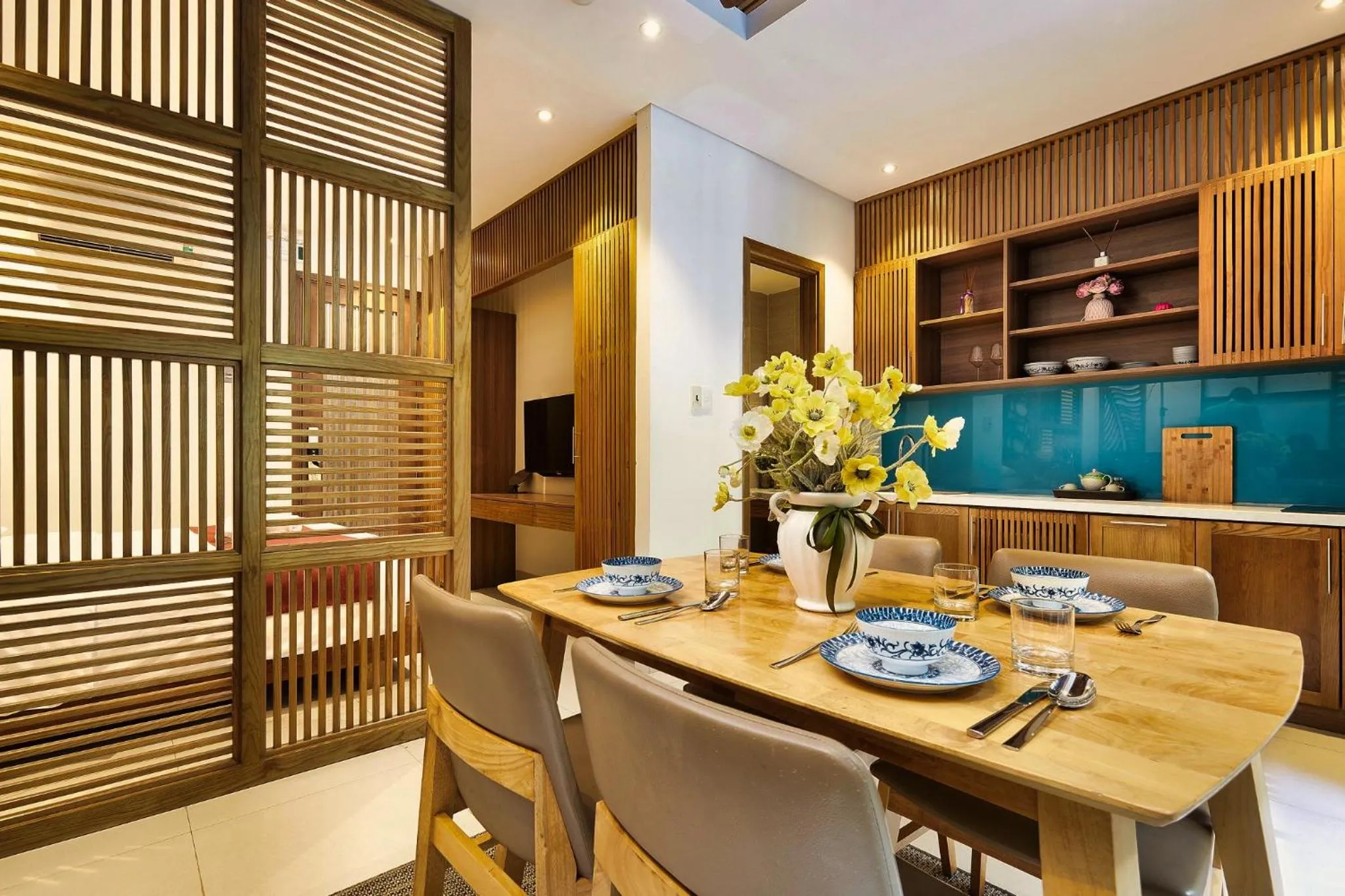 Tam House Villa Hotel