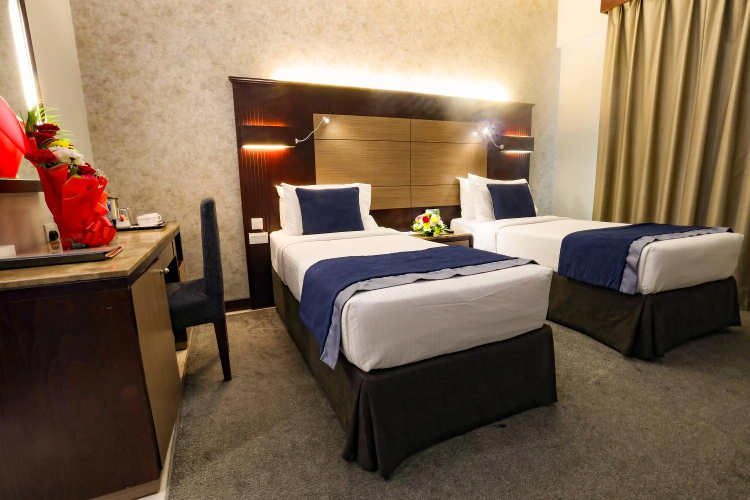 Bedroom, Bed in Fortune Grand Hotel