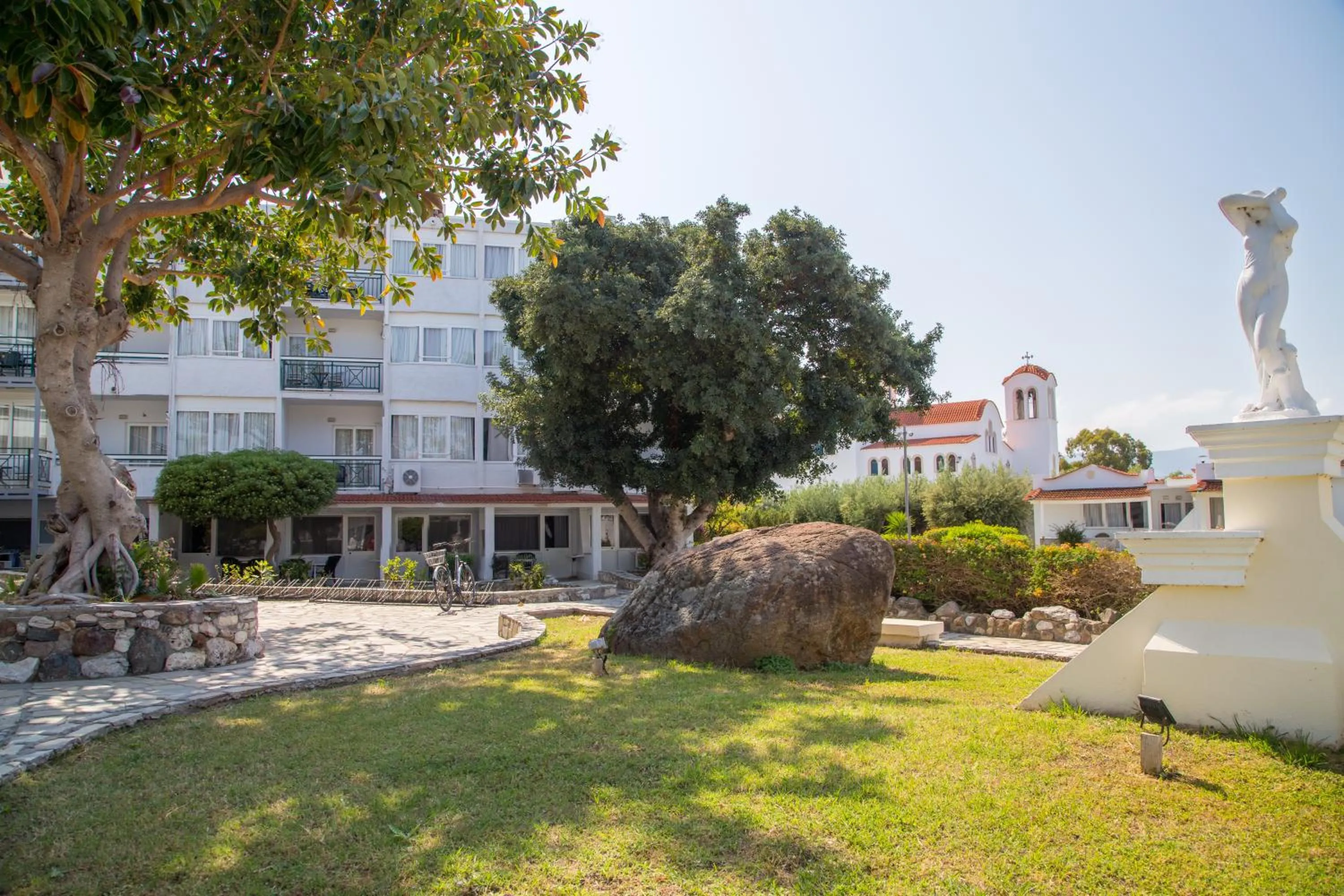 Garden in Atlantis Hotel