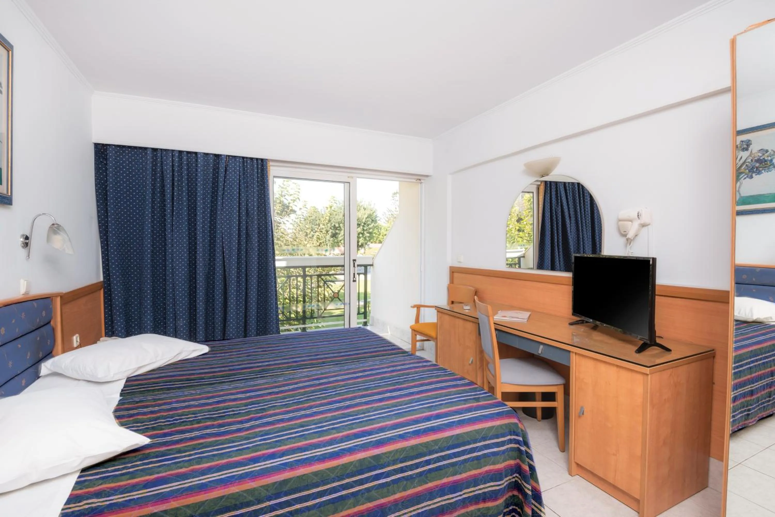 Bed in Atlantis Hotel