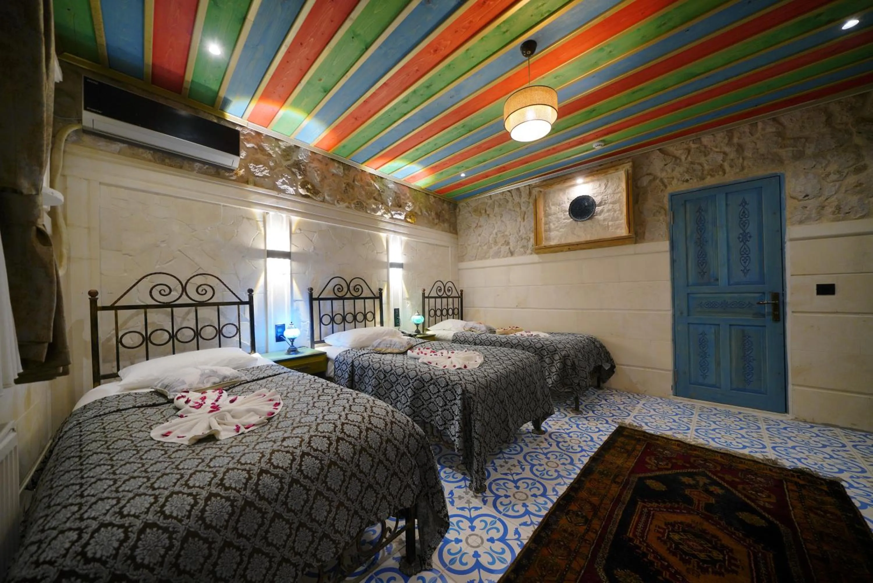 Bed in Mirzade Konak Hotel