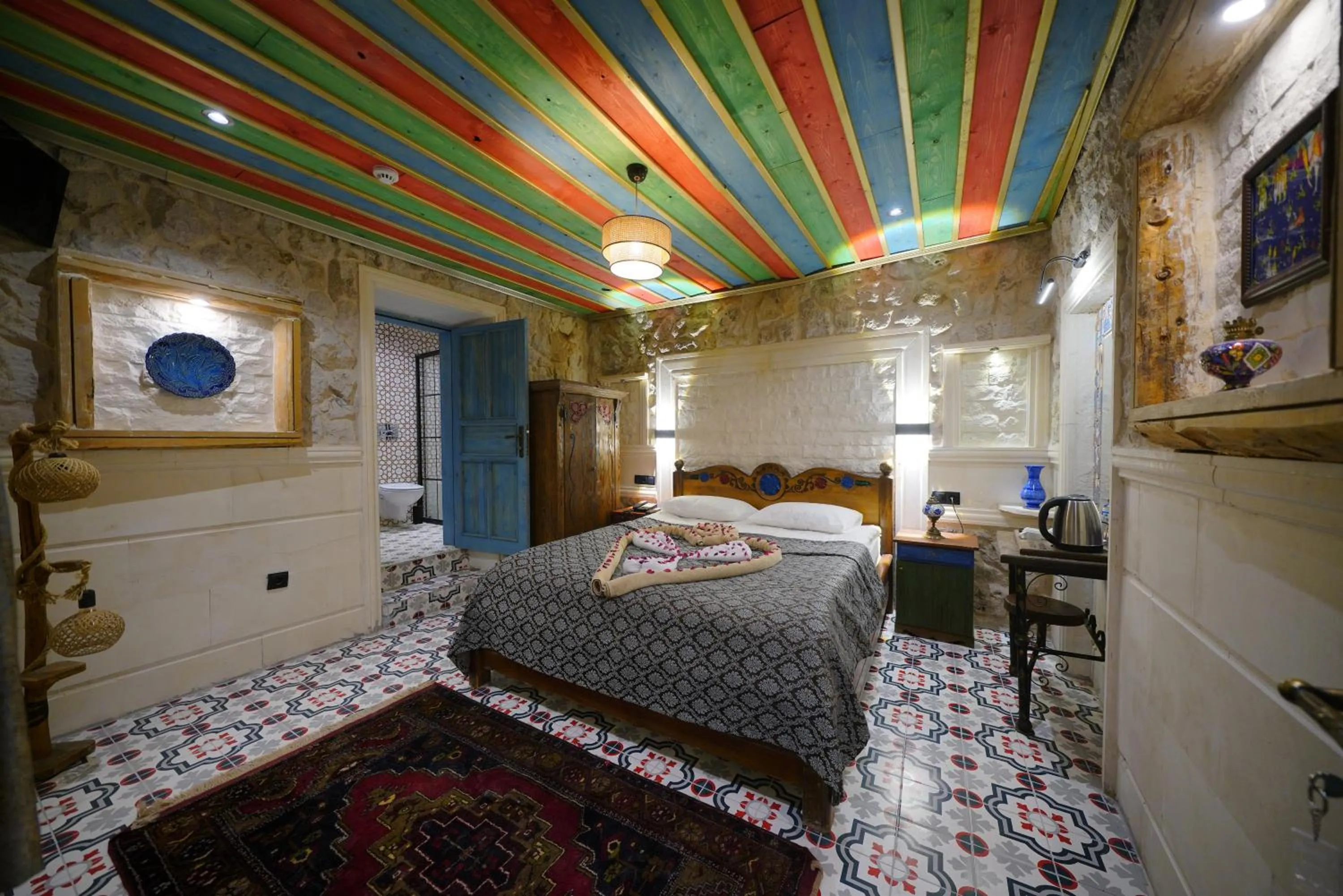 Bed in Mirzade Konak Hotel