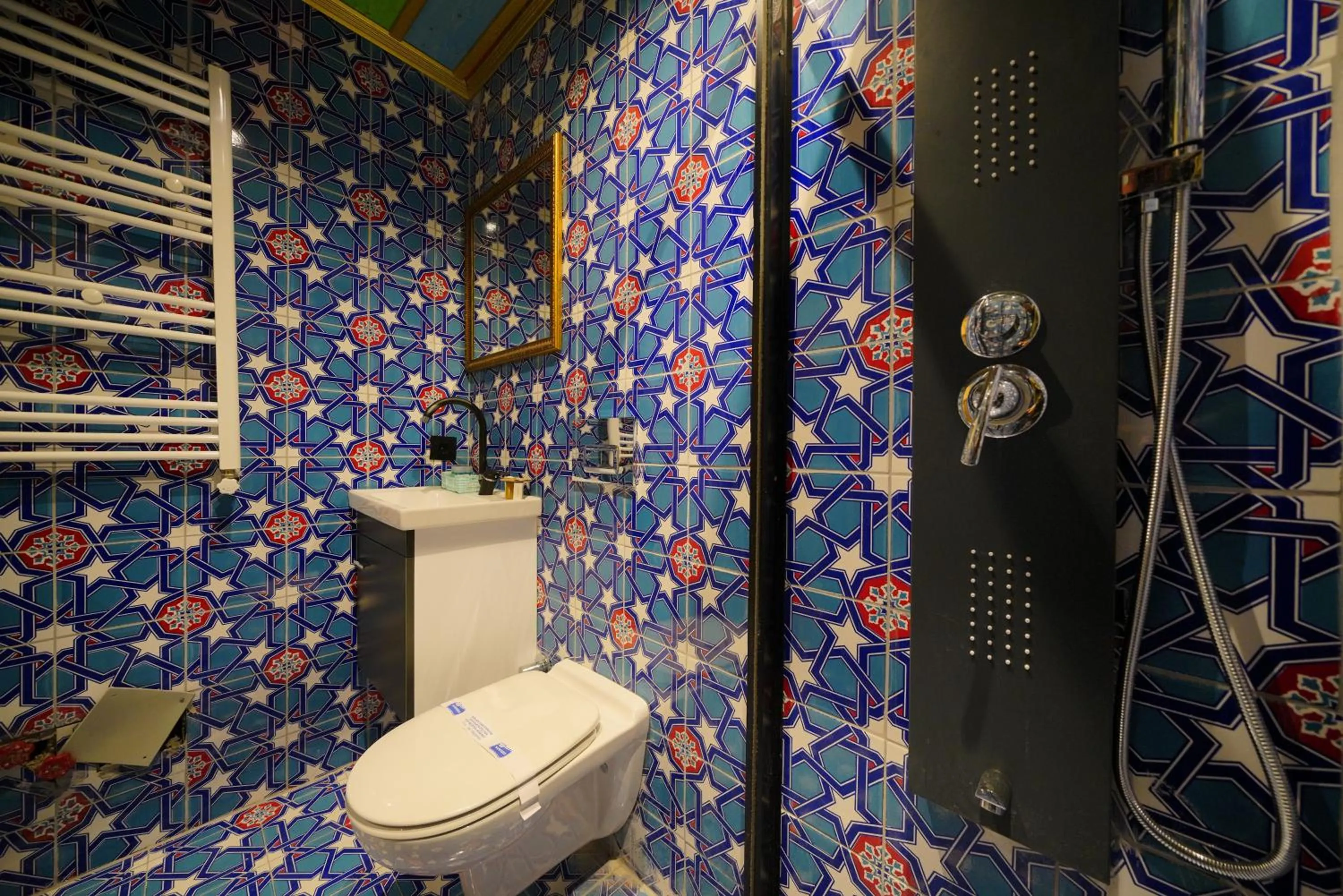 Shower in Mirzade Konak Hotel