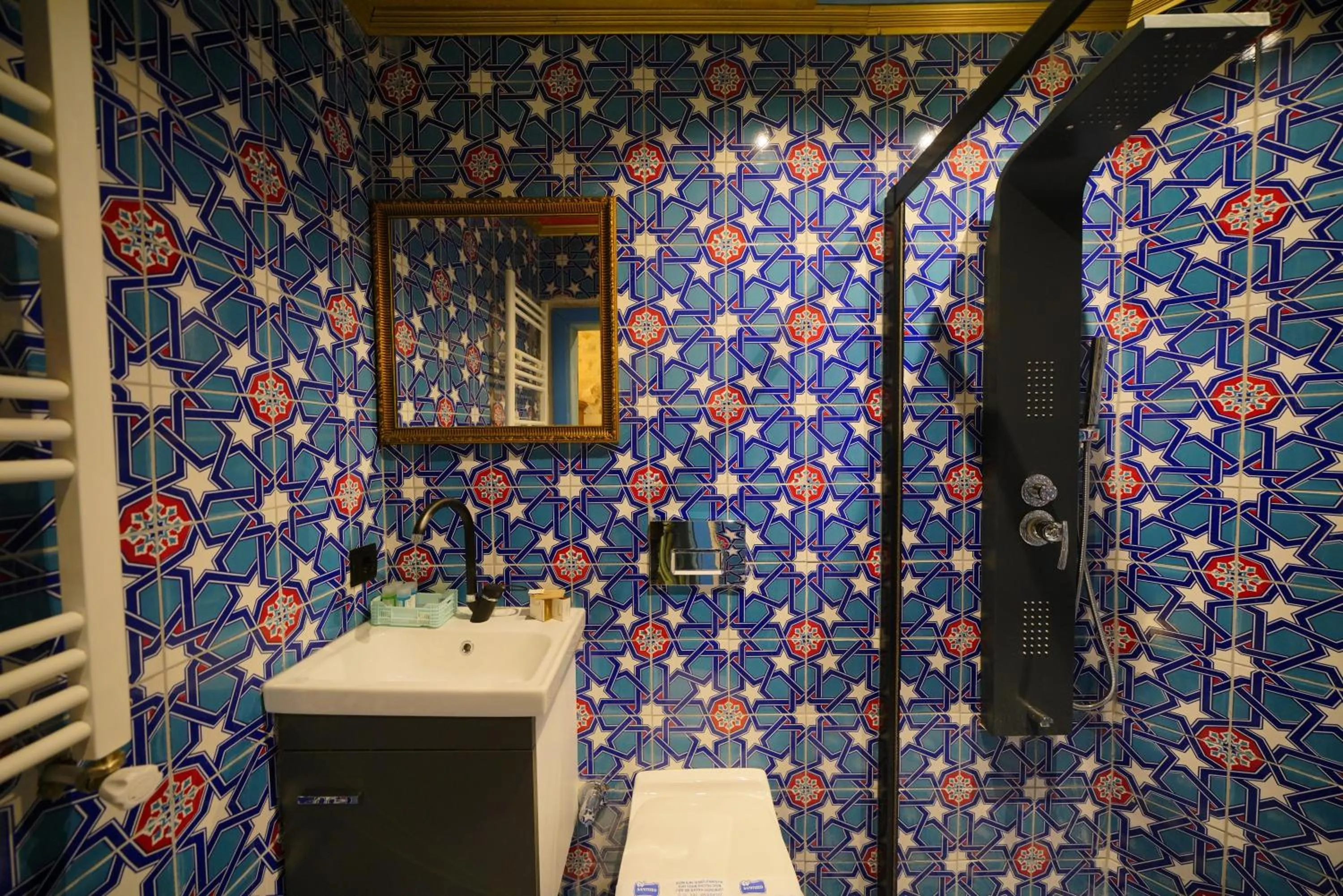 Shower in Mirzade Konak Hotel