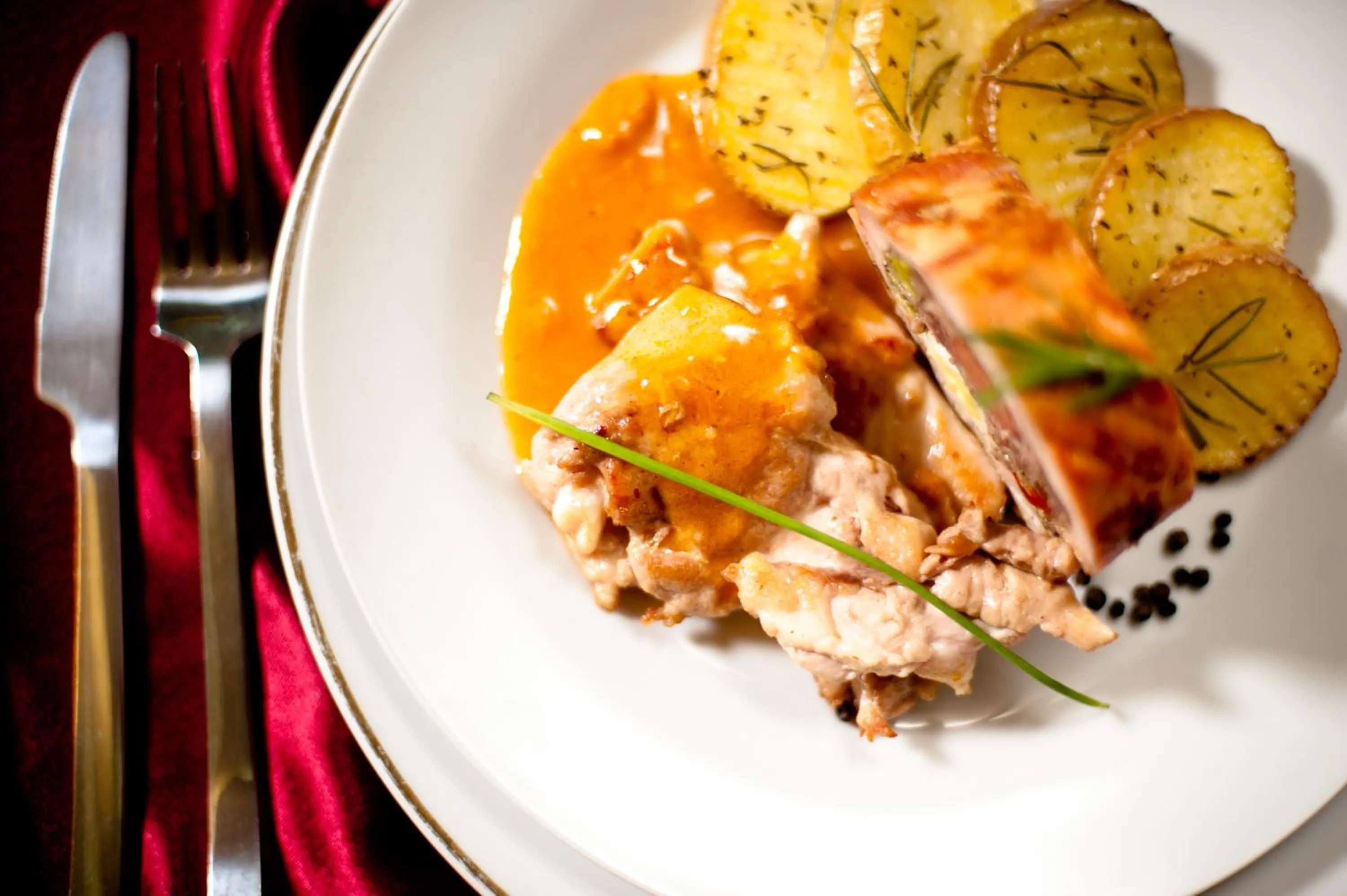 Restaurant/places to eat in Hotel Mara