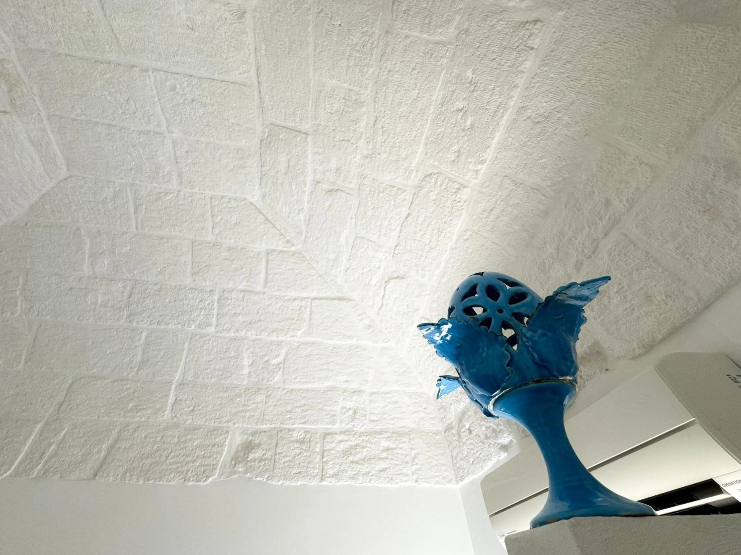 Decorative detail in Vingt Sept