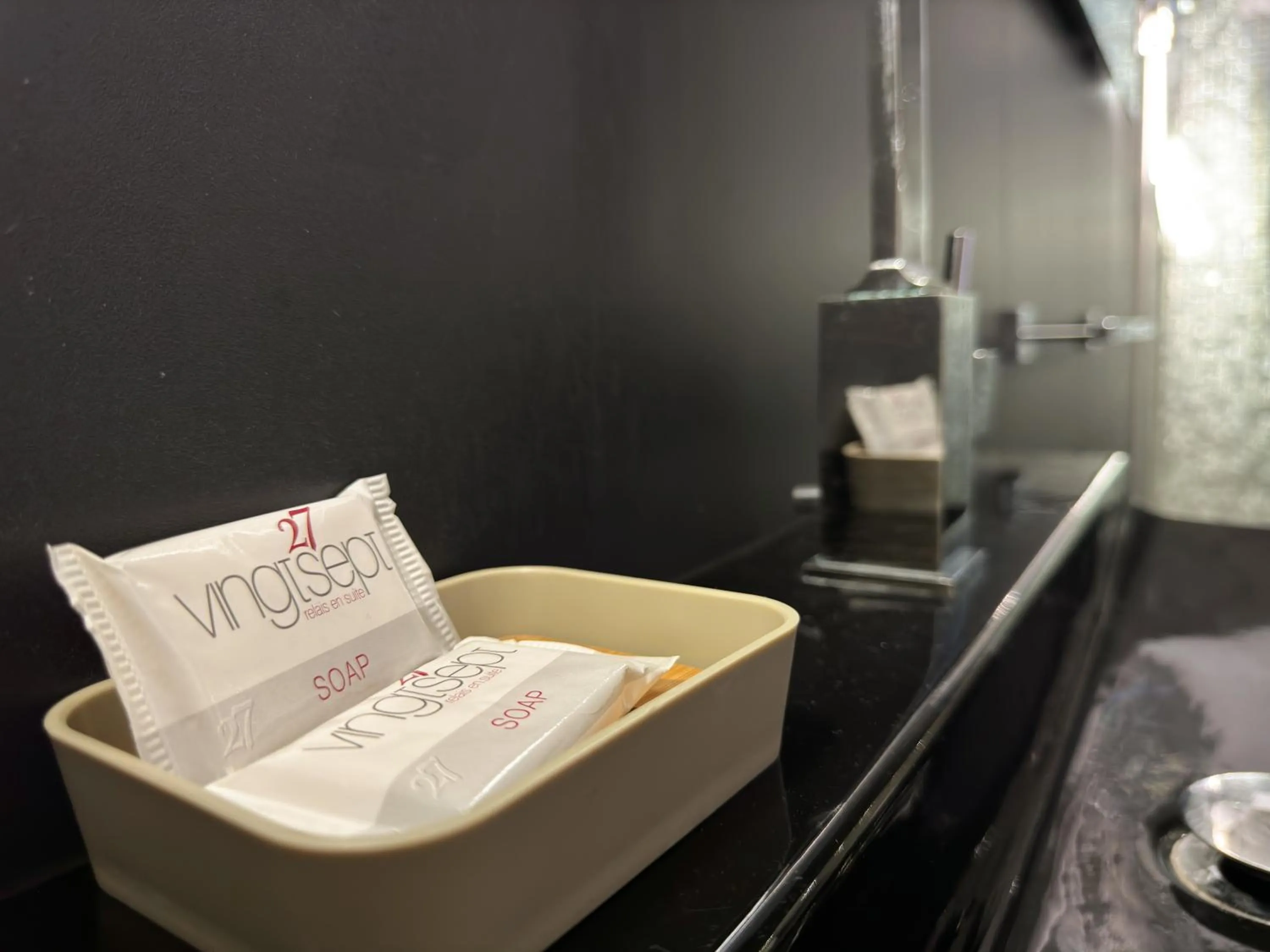 Bathroom in Vingt Sept