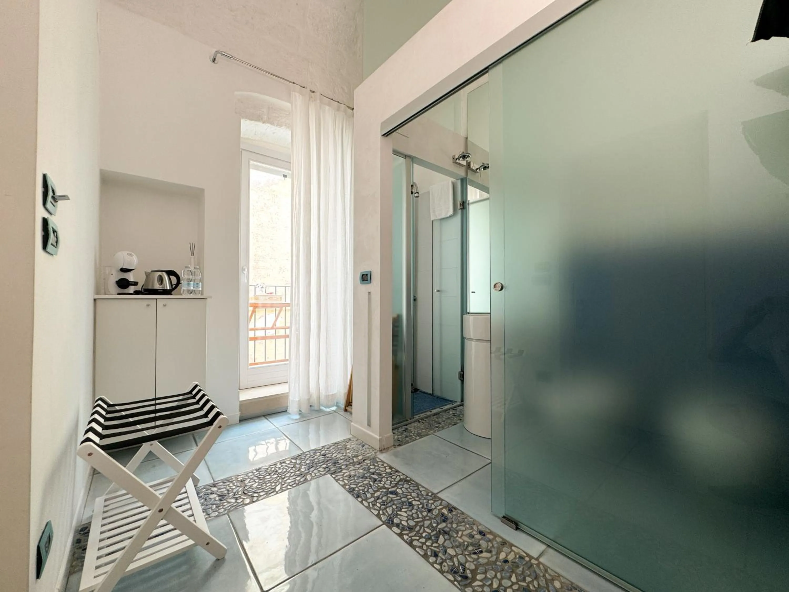 Shower in Vingt Sept