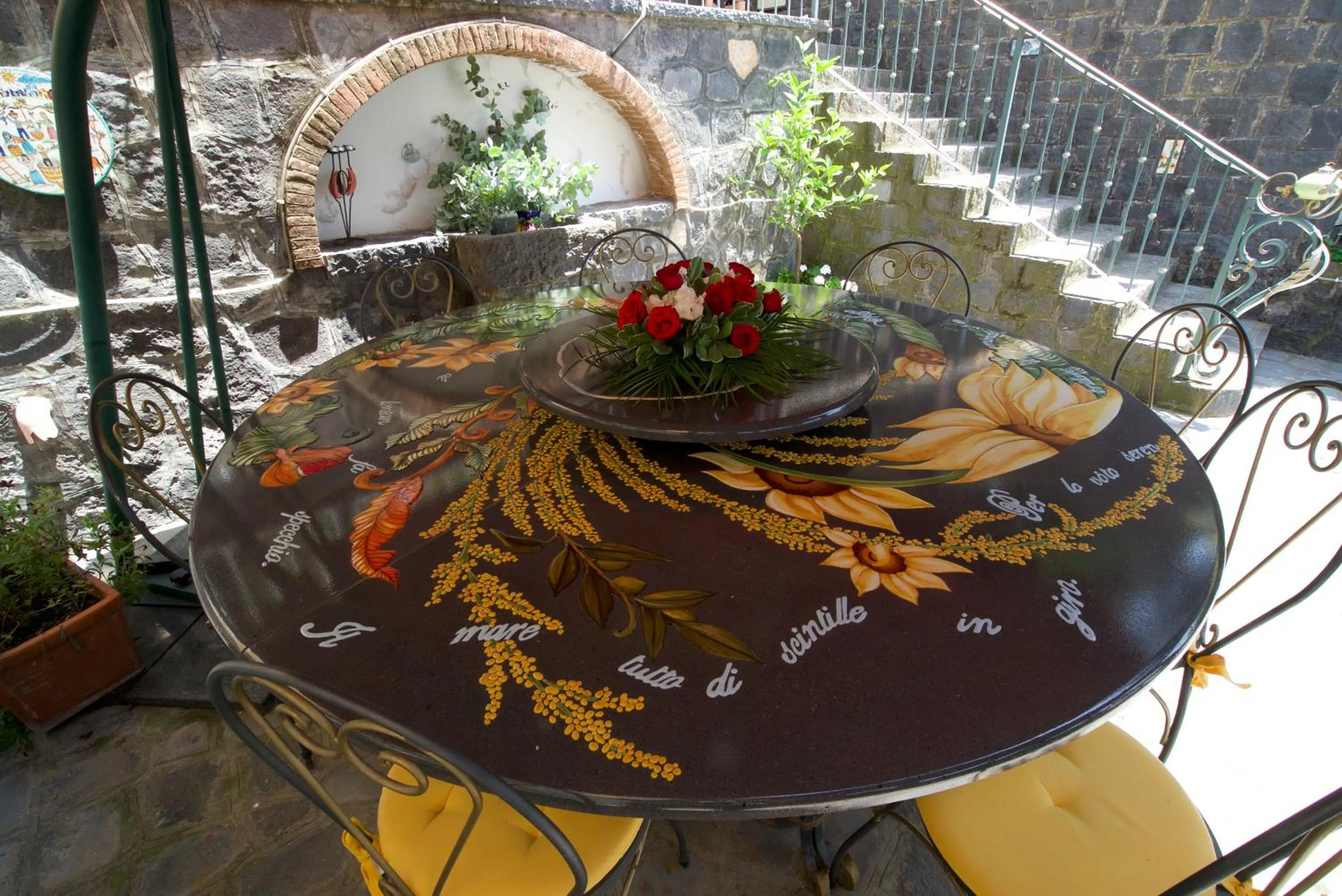 Garden in La Dimora Le Fumarole B&B