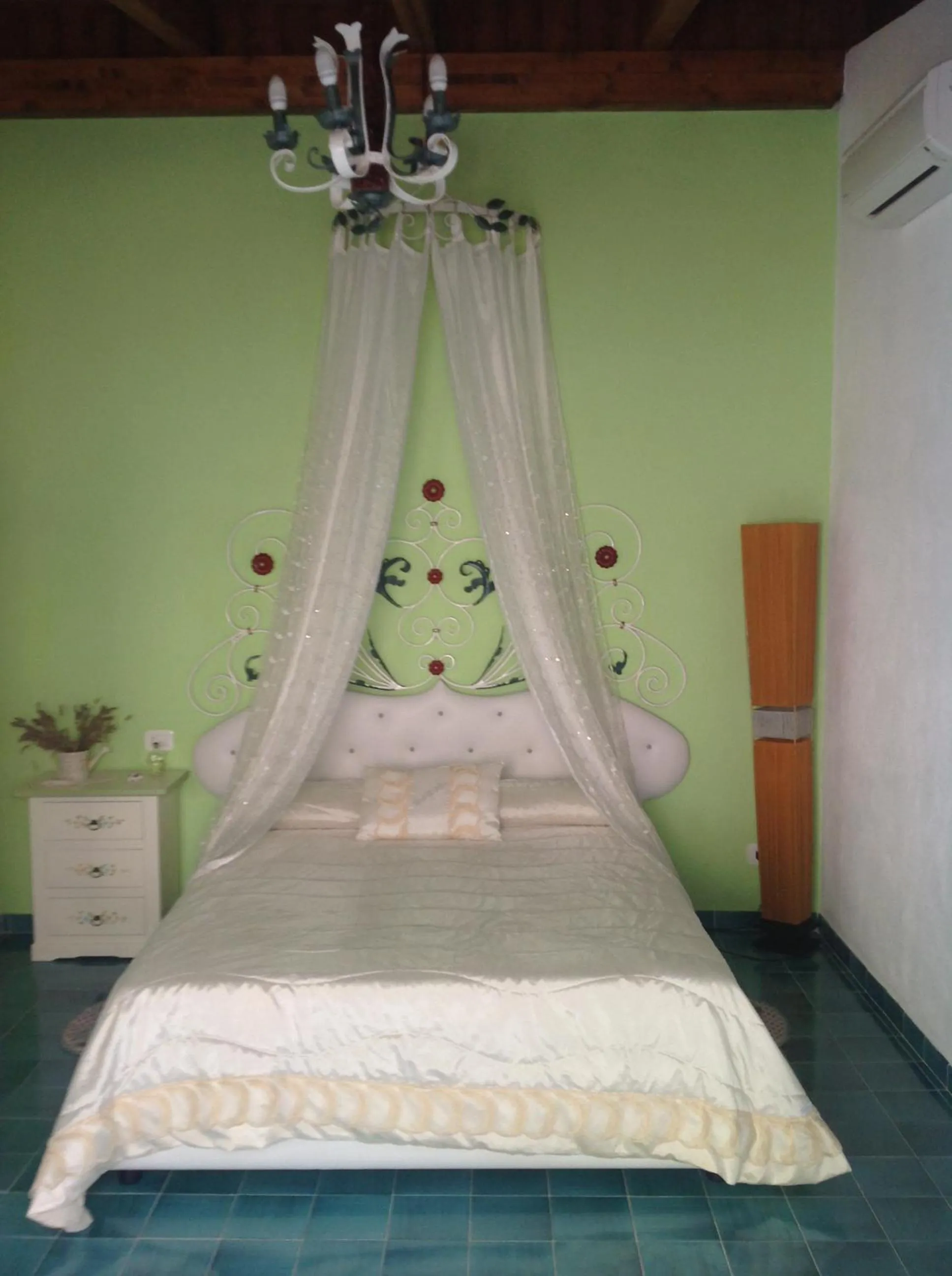 Bed in La Dimora Le Fumarole B&B