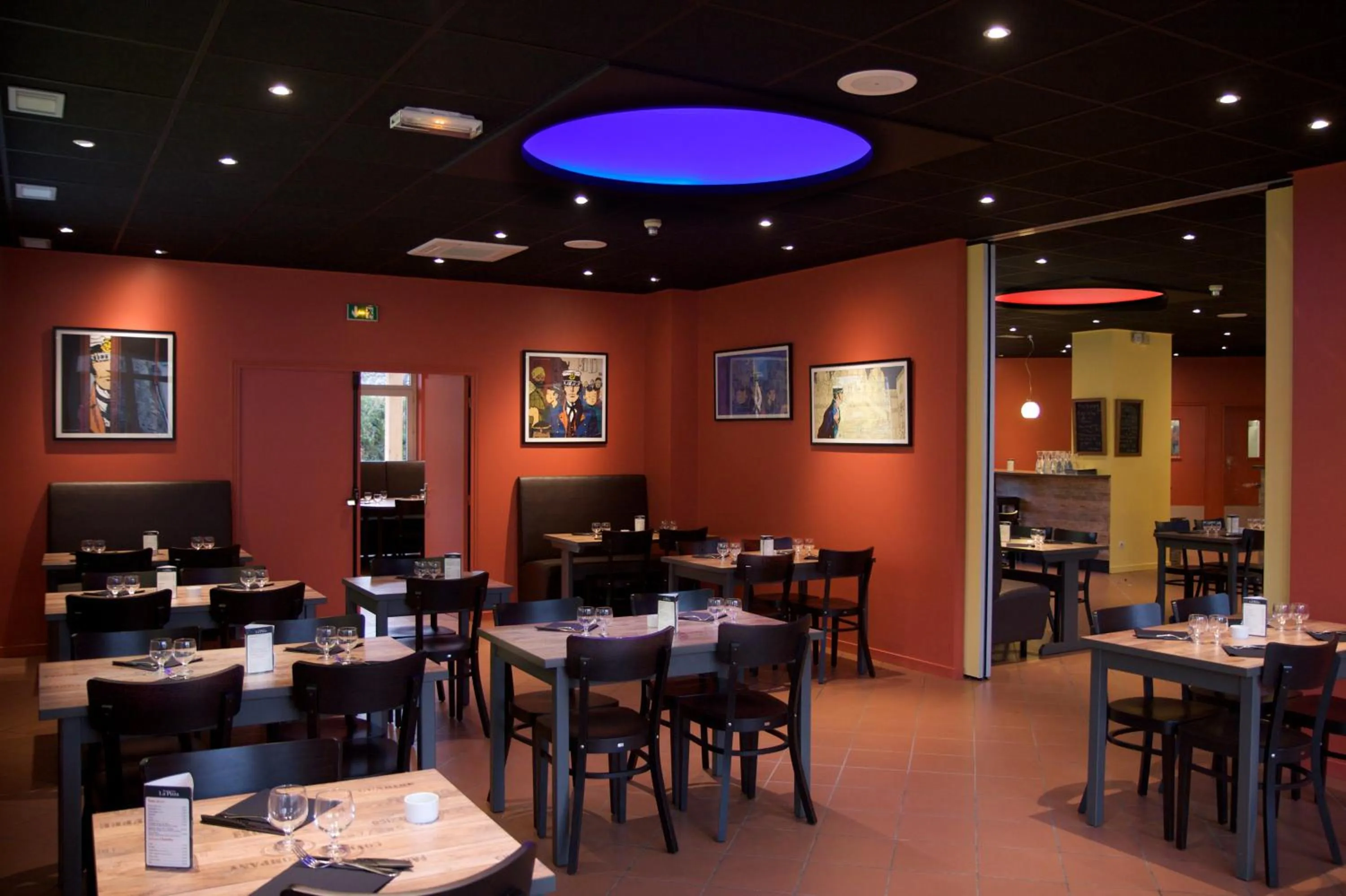 Restaurant/places to eat in B&B HOTEL Le Puy-en-Velay