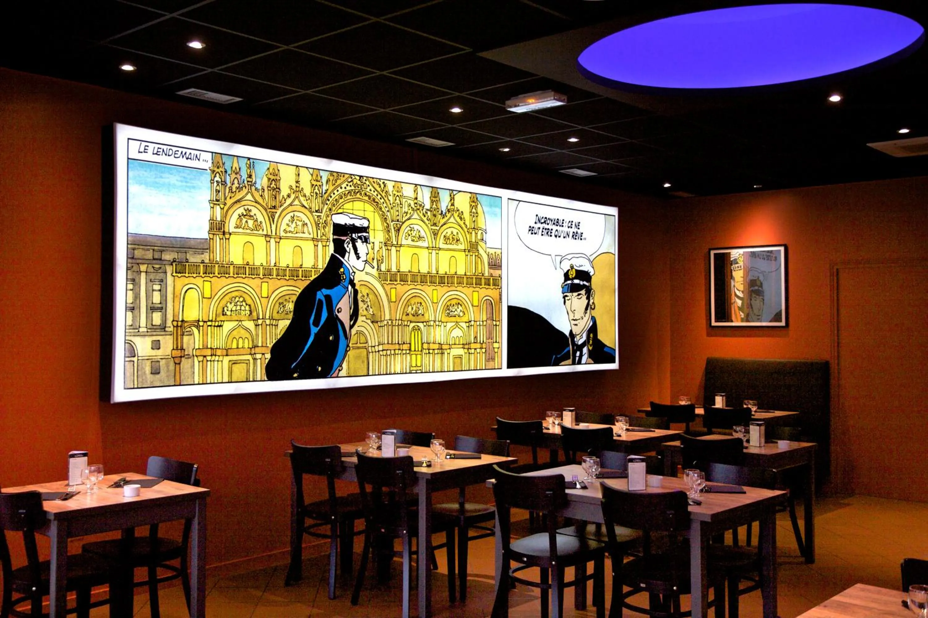 Restaurant/places to eat in B&B HOTEL Le Puy-en-Velay