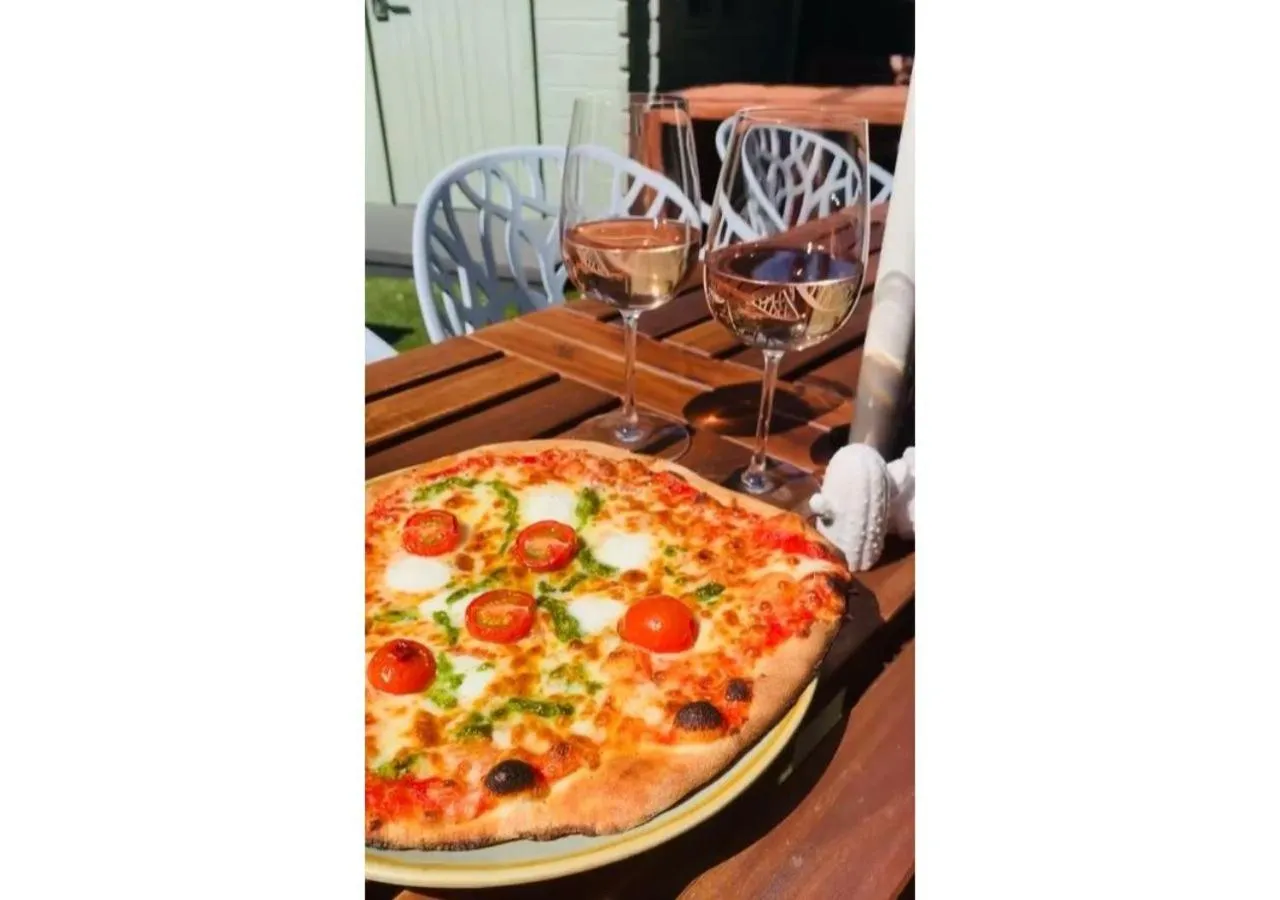 Restaurant/places to eat in Somerset House Boutique Hotel and Restaurant