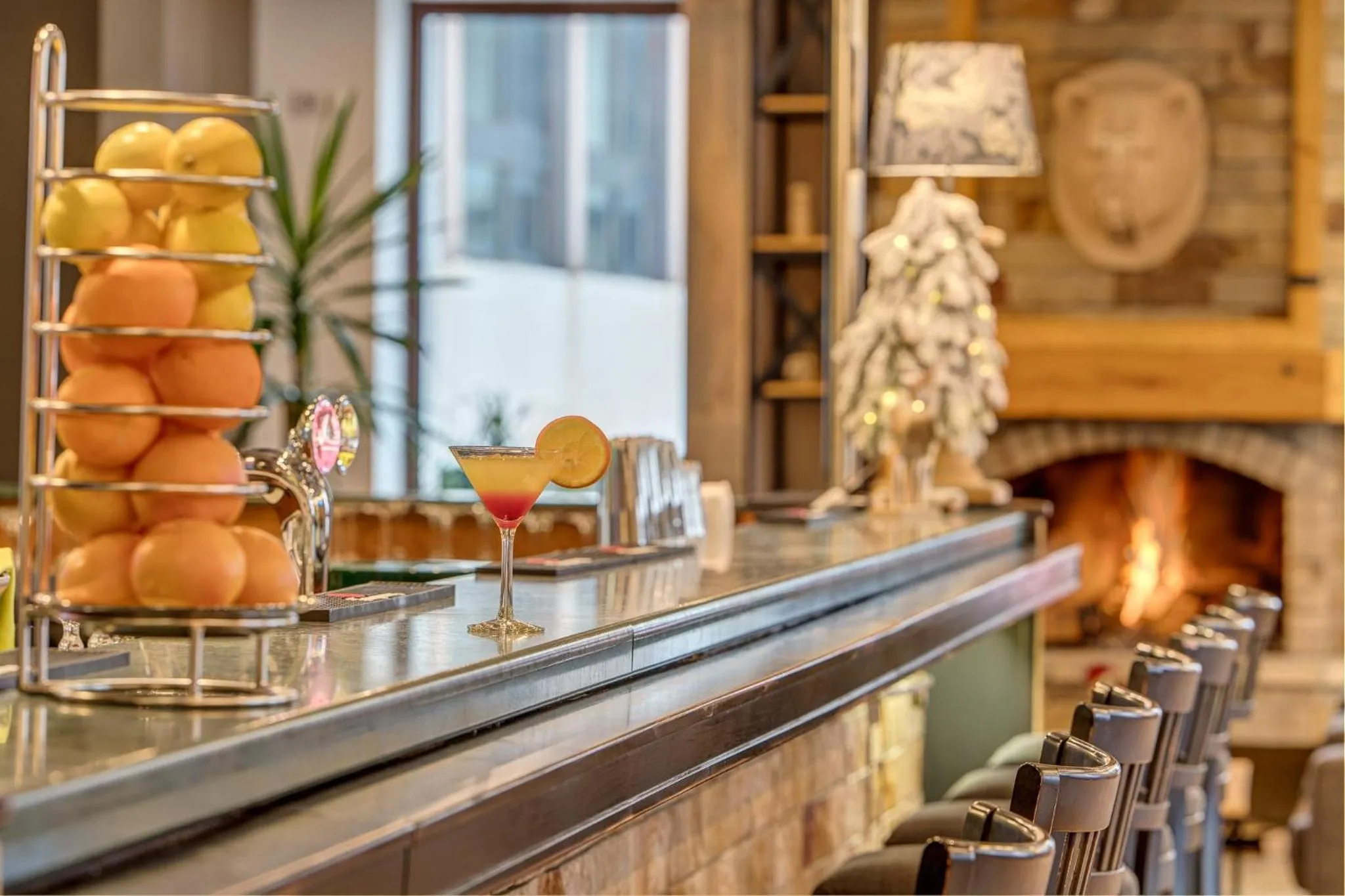 Lobby or reception in Grand Hotel Murgavets