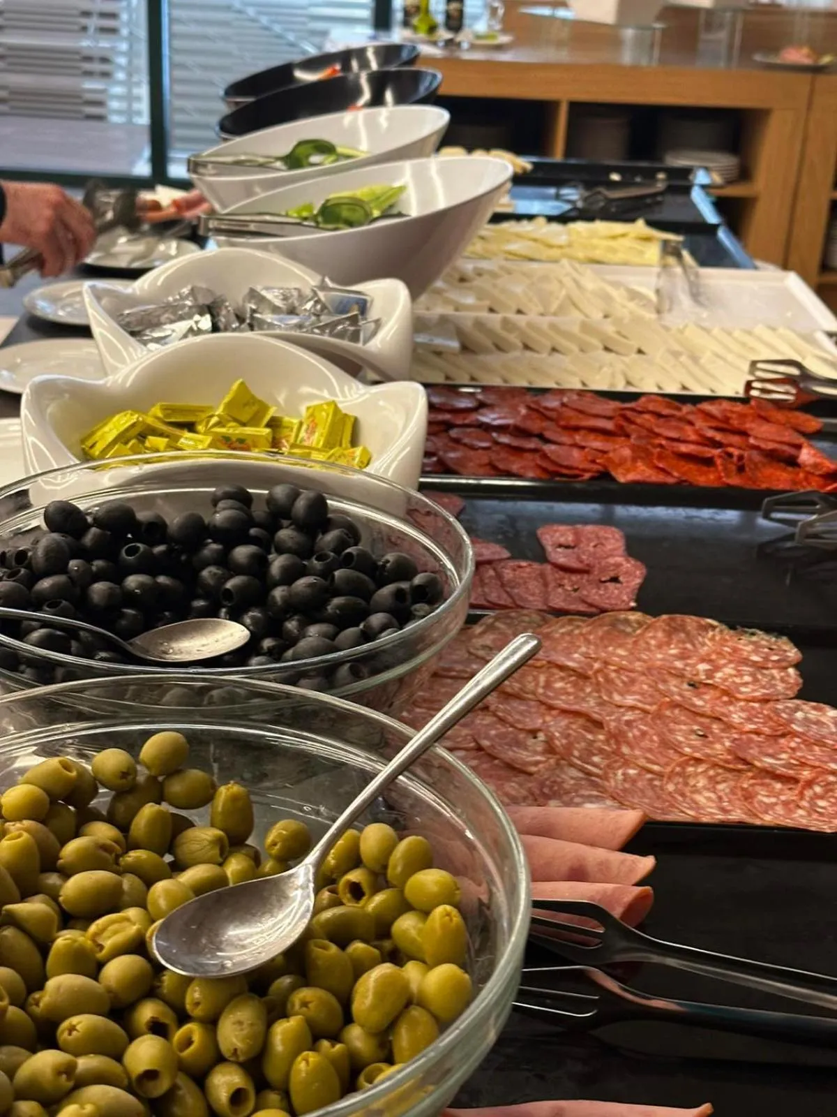 Buffet breakfast in Grand Hotel Murgavets