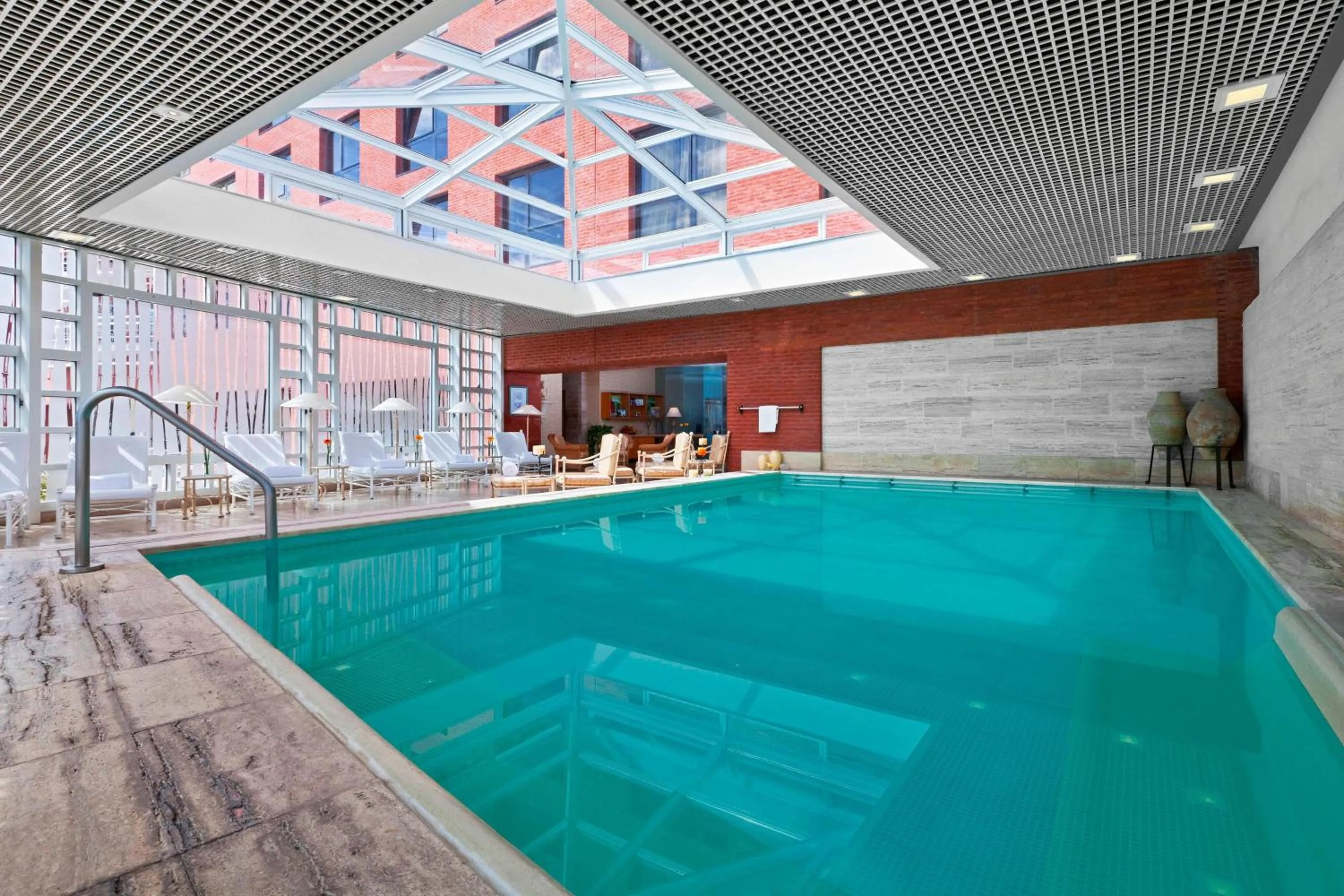 Swimming pool in Sheraton Mar Del Plata Hotel
