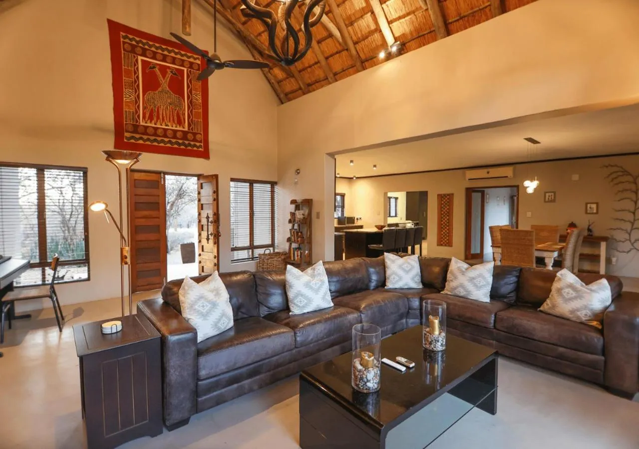 kitchen in eKhaya Bush Lodge