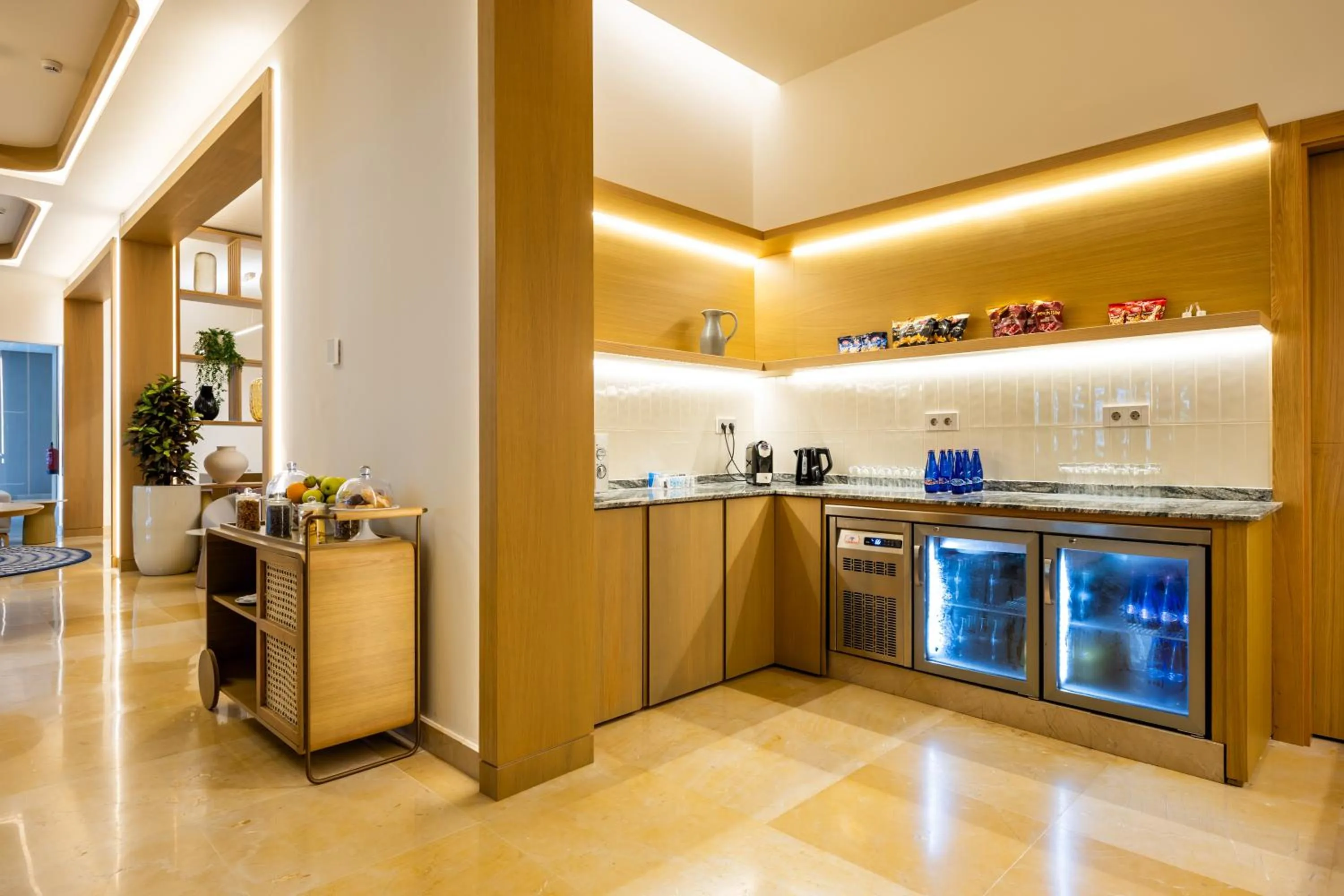 Coffee/tea facilities in Hipotels Barrosa Palace & Spa