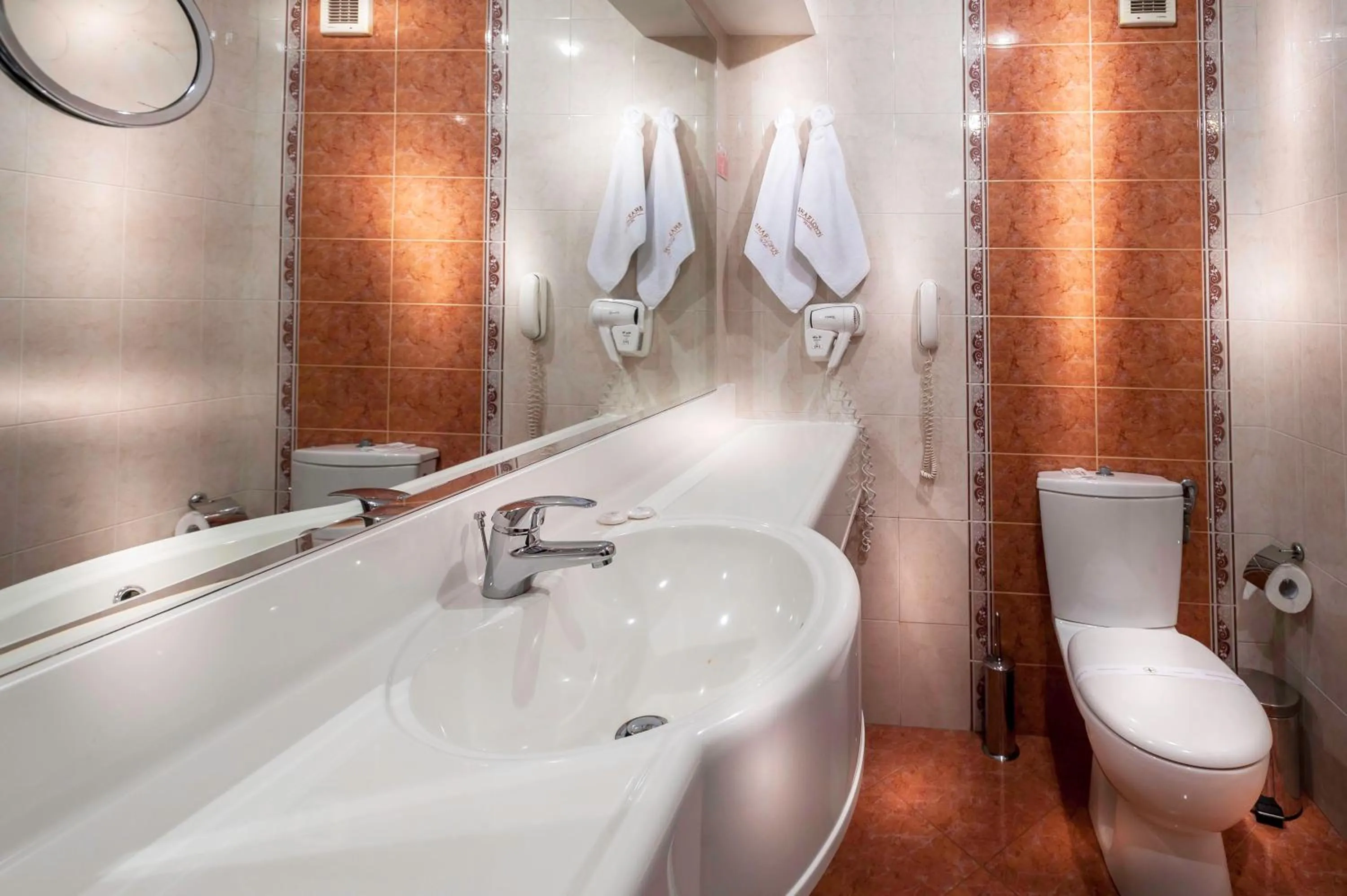 Bathroom in Yantra Grand Hotel