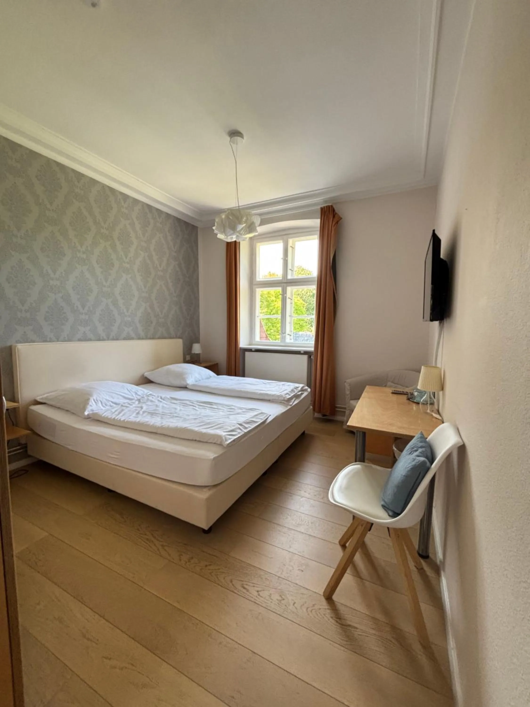 Bed in Hotel Zollhaus