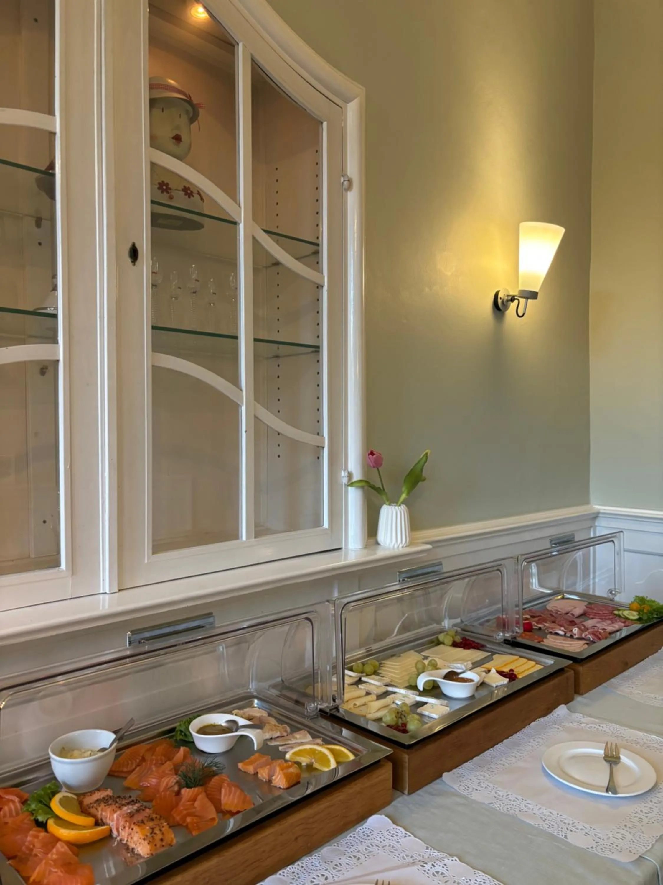 Buffet breakfast in Hotel Zollhaus