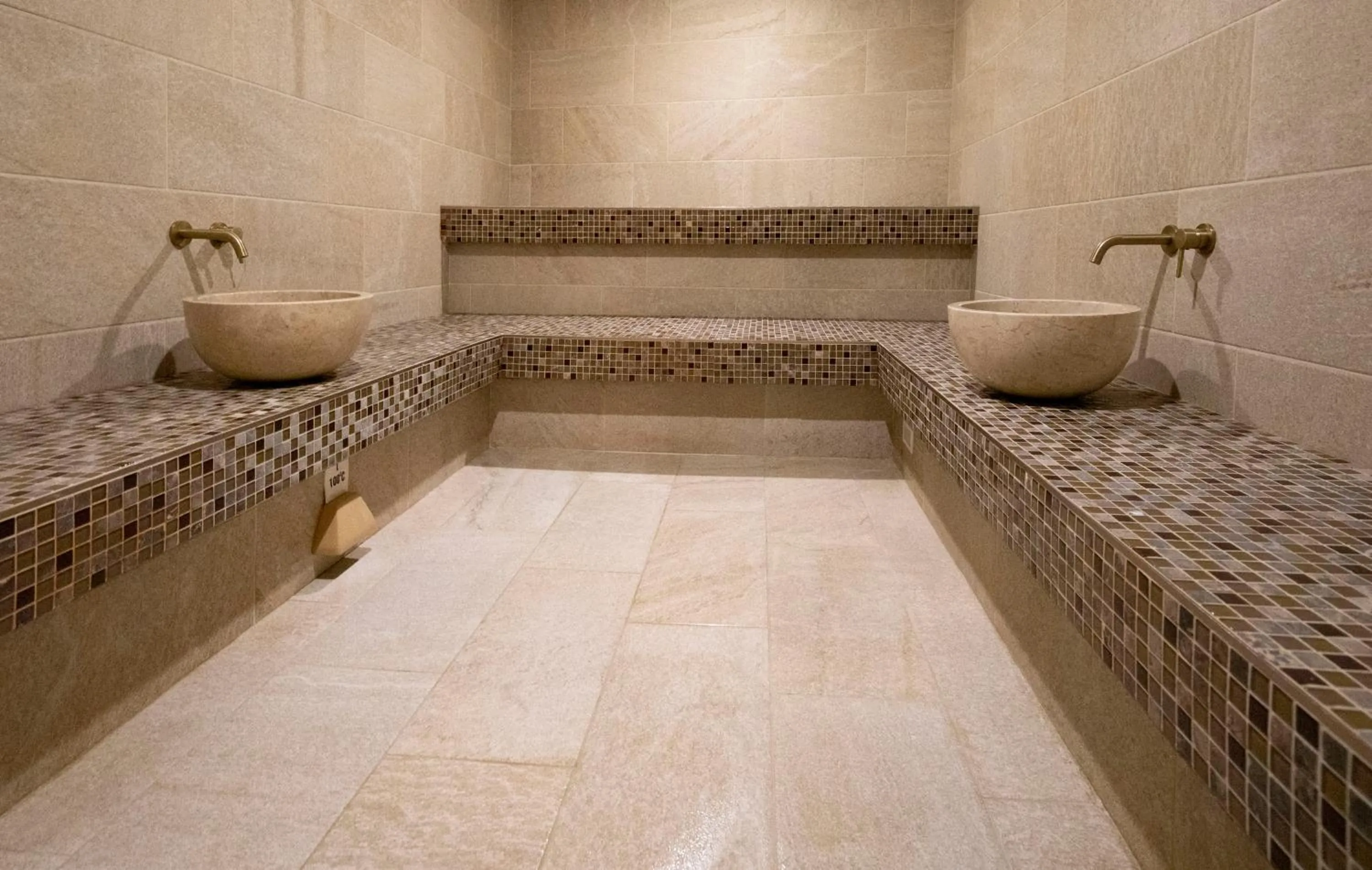 Steam room in Pirin Park Hotel