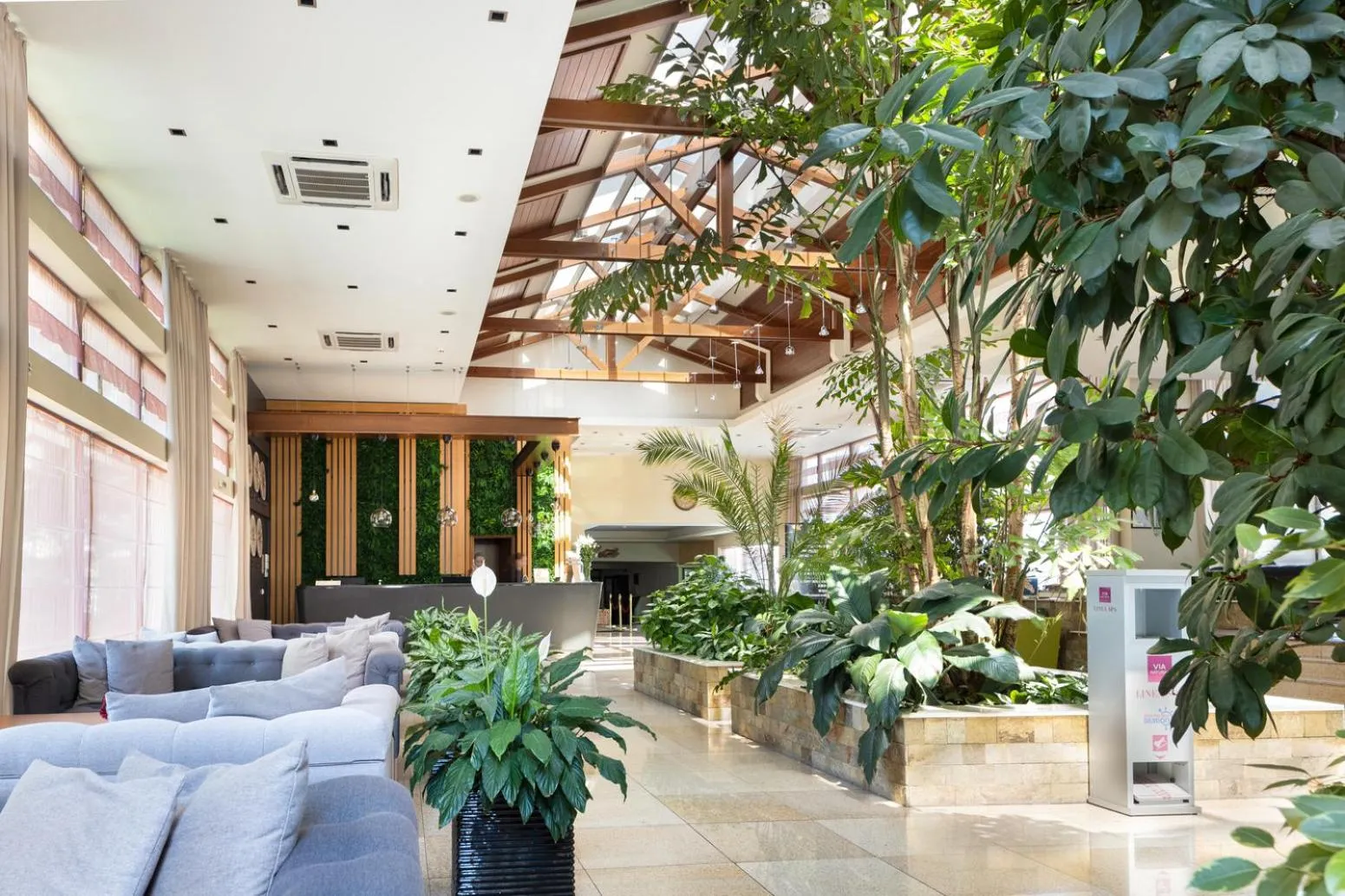 Lobby or reception in Pirin Park Hotel