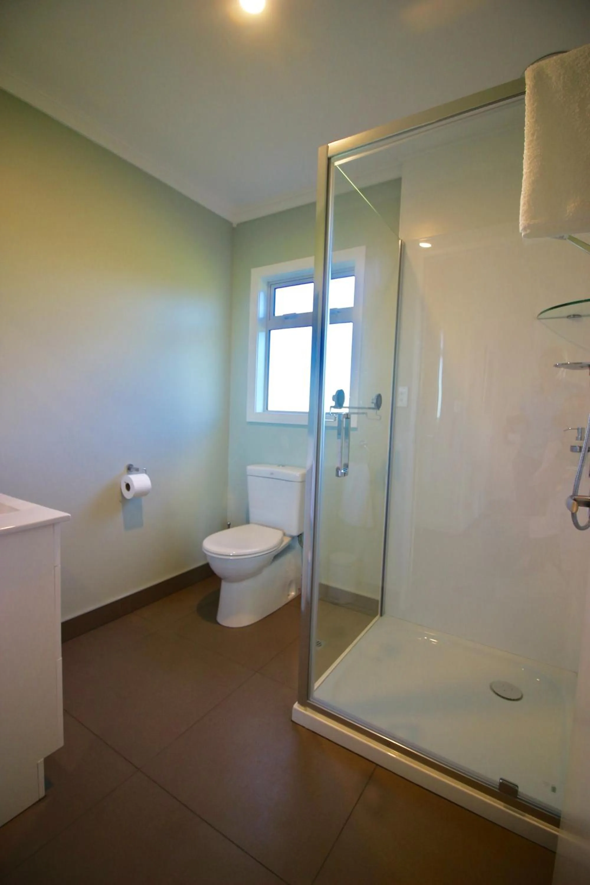 Bathroom in Walnut Lodge B&B