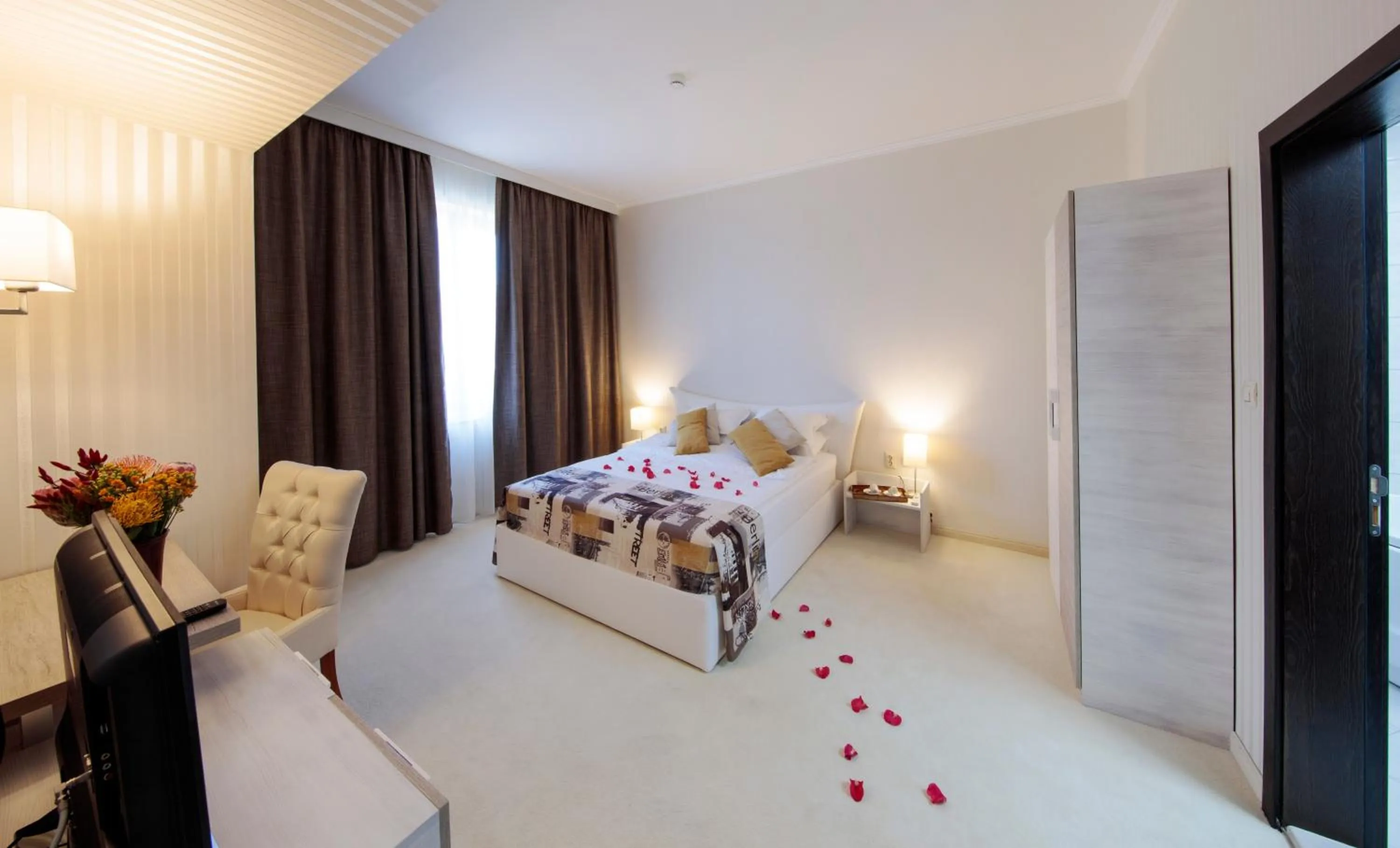 Bed in Dunav Plaza Hotel