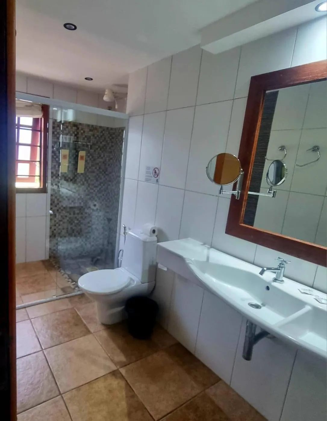 Shower in IL Nuraghe