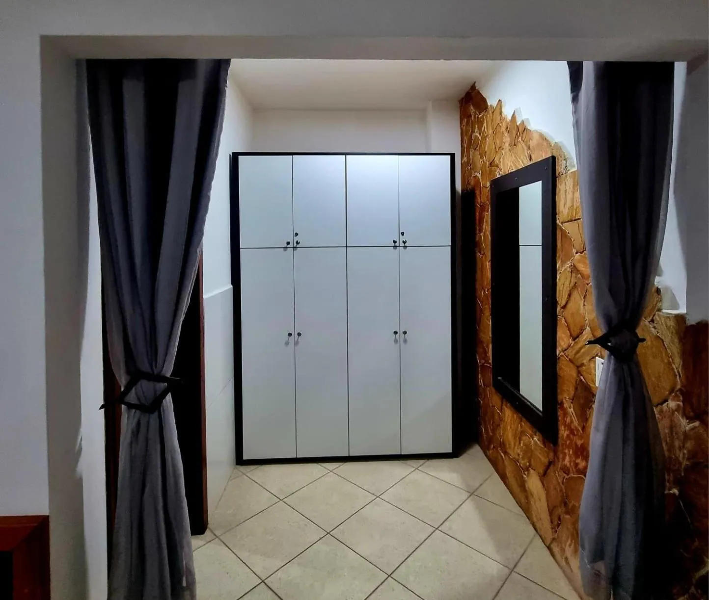 wardrobe in IL Nuraghe