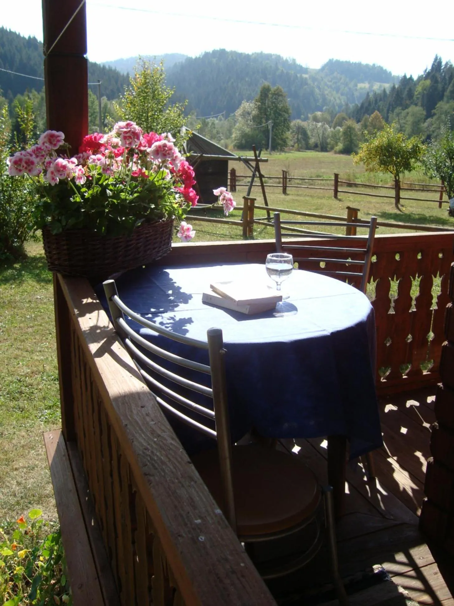 Day in Drewniany Domek BB Nad Rzeką