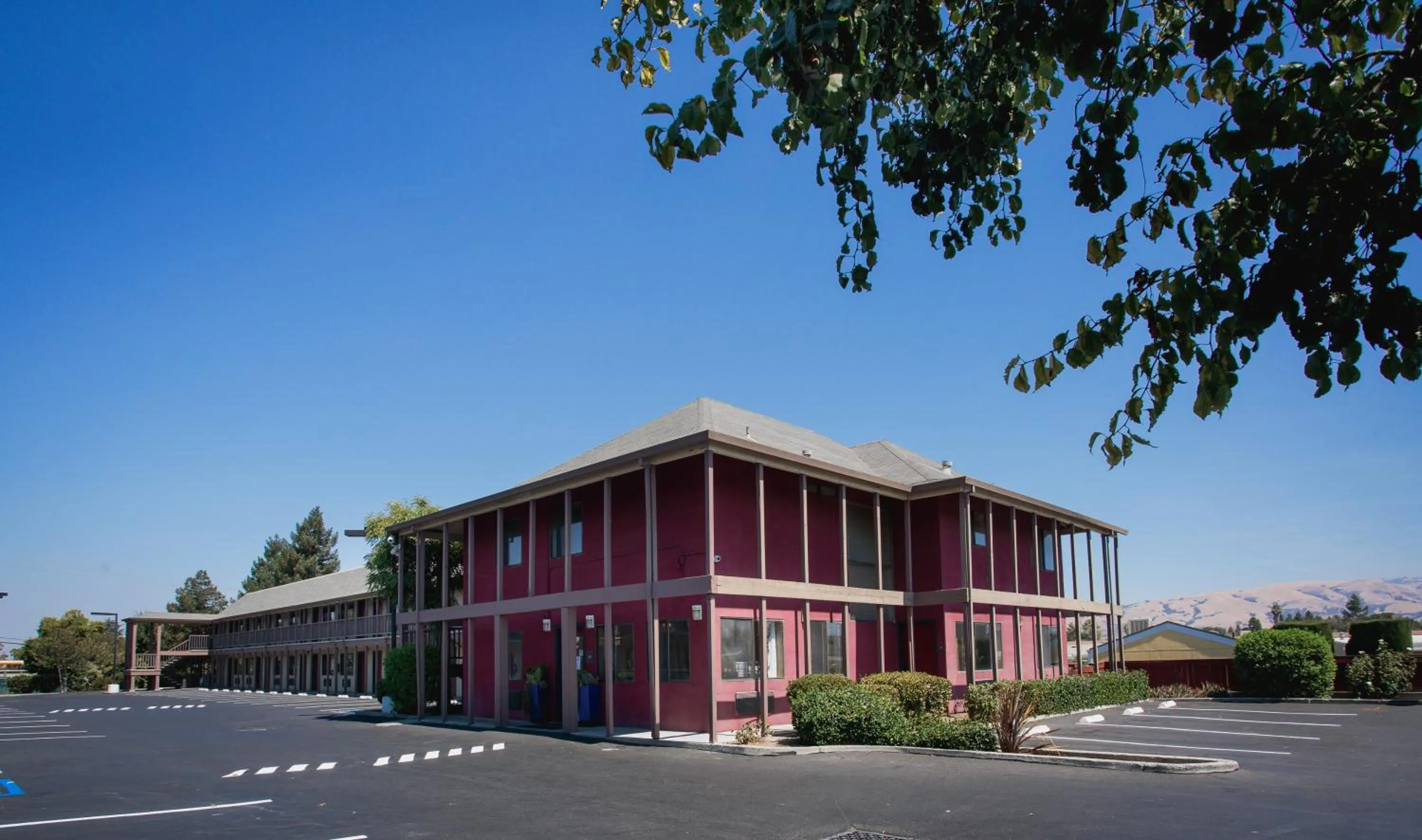 Property building in Alura Inn