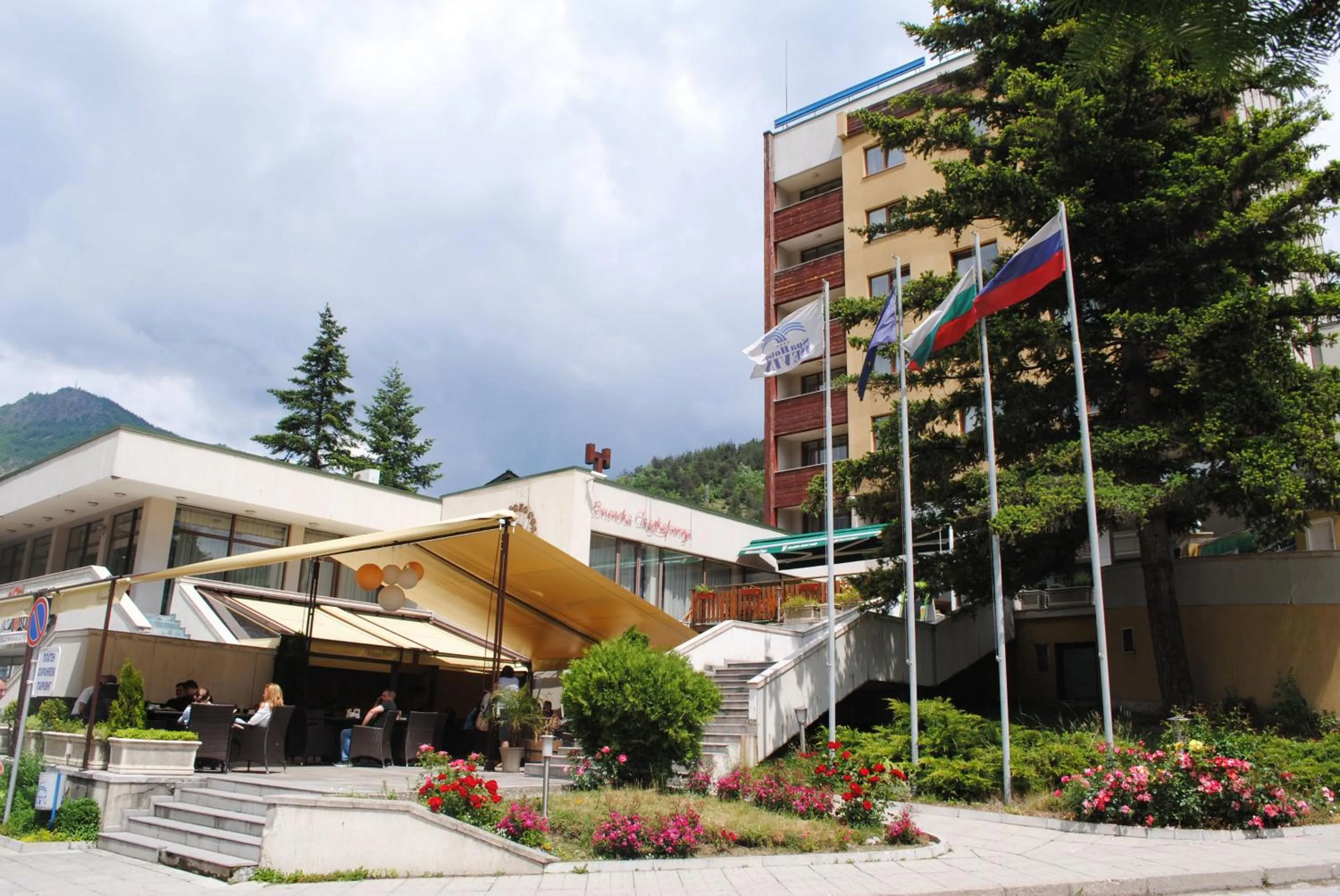 Area and facilities in Devin Spa Hotel