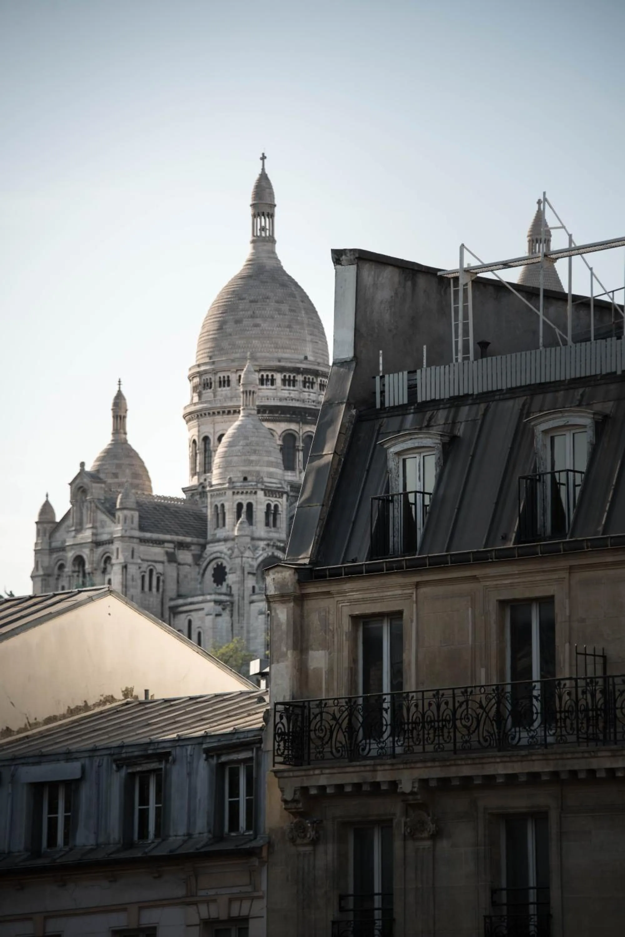 City view in Hotel The Playce by Happyculture