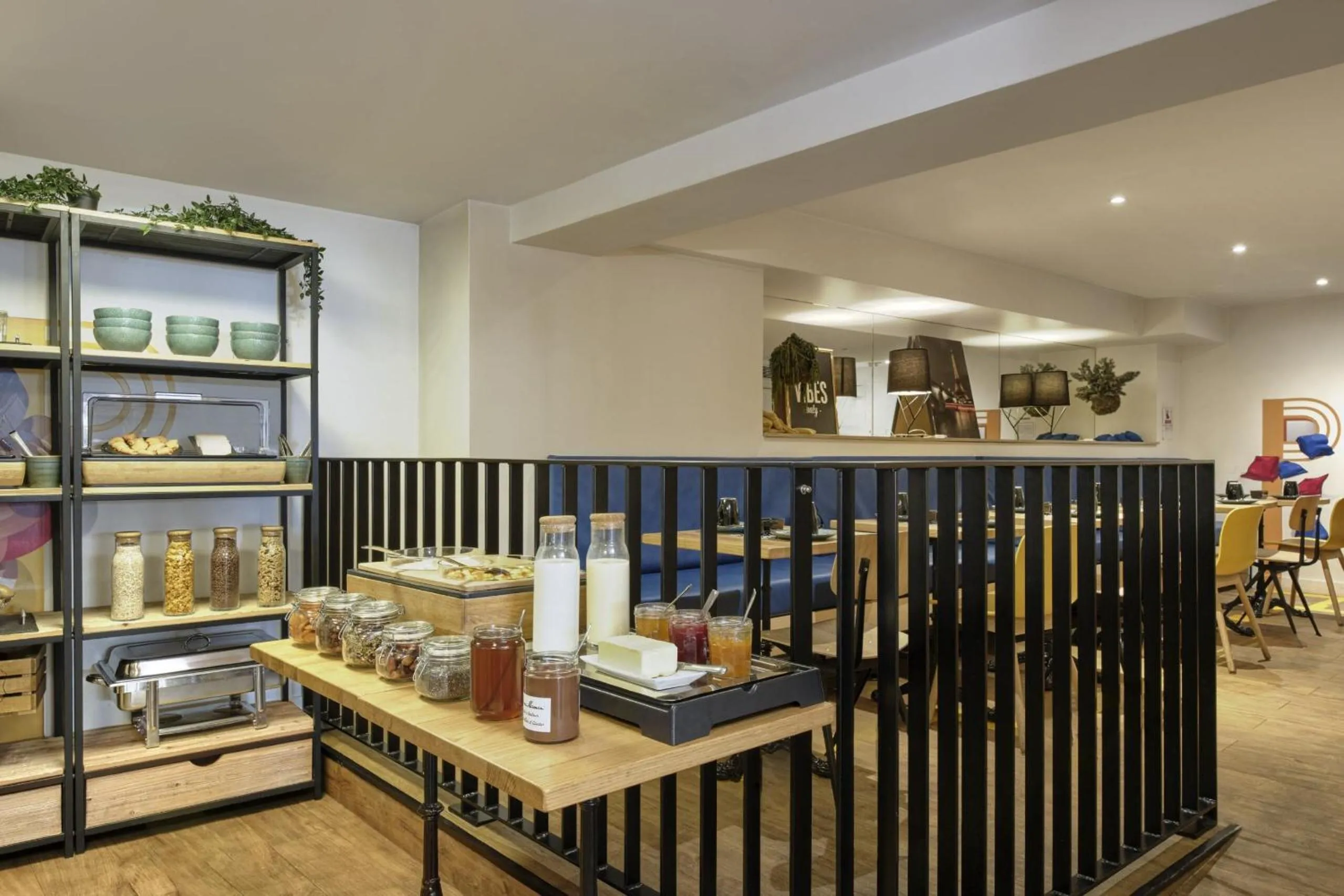 Breakfast in Hotel The Playce by Happyculture