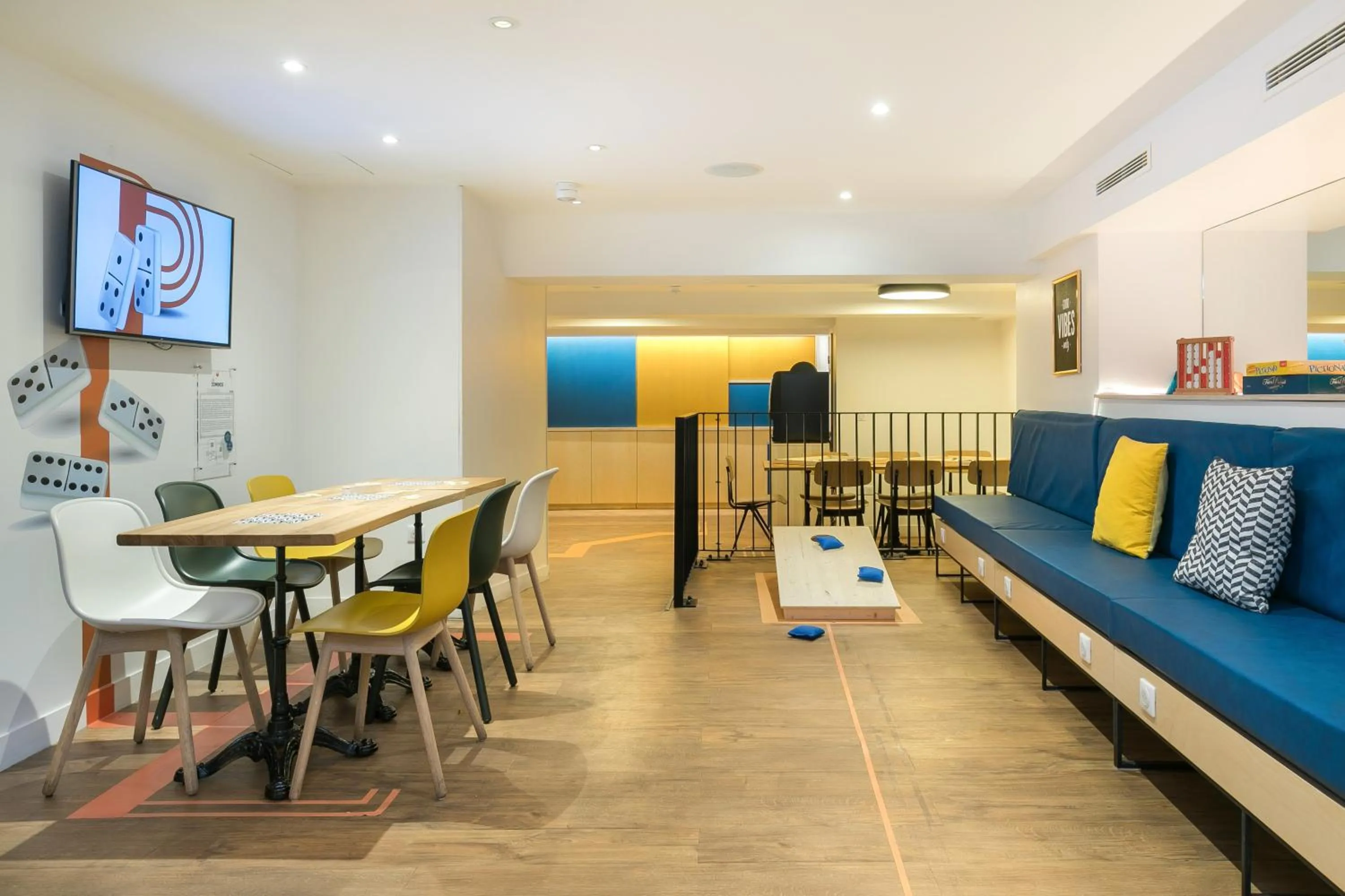 Entertainment in Hotel The Playce by Happyculture